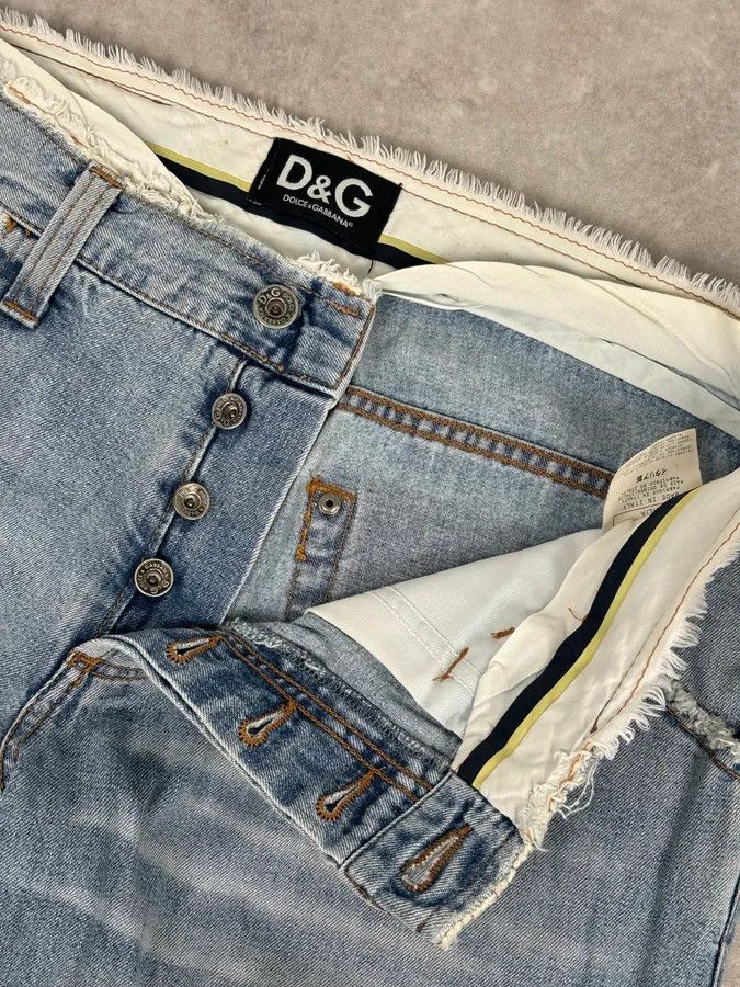 Dolce & Gabbana AW2004 Dolce & Gabbana Light Blue Denim International Flag Patch Jeans Size US 34 / EU 50 - 10 Thumbnail