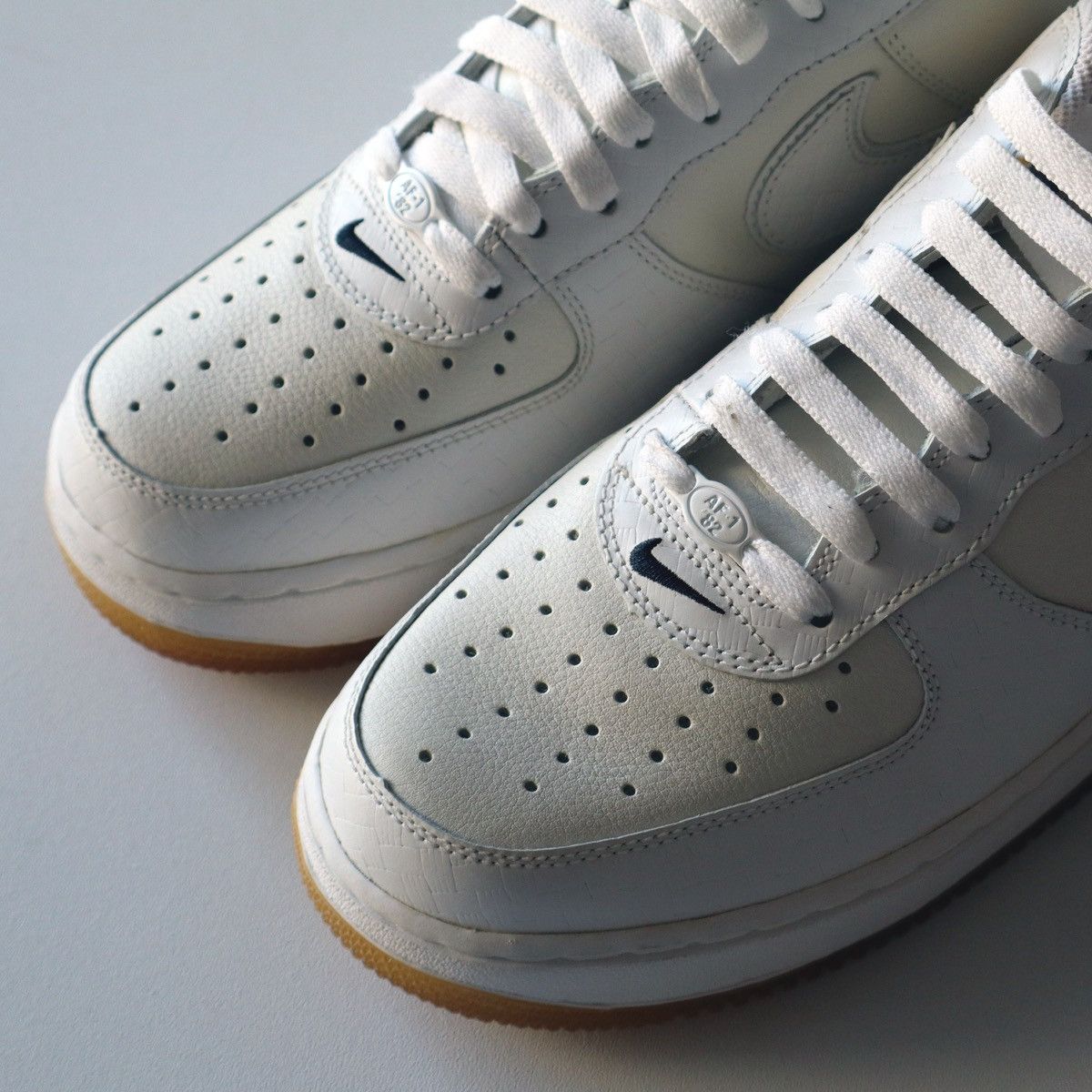 Nike 2005 Nike Air Force 1 AF1 Deadstock Brand New Size 9 Size US 9 / EU 42 - 15 Thumbnail