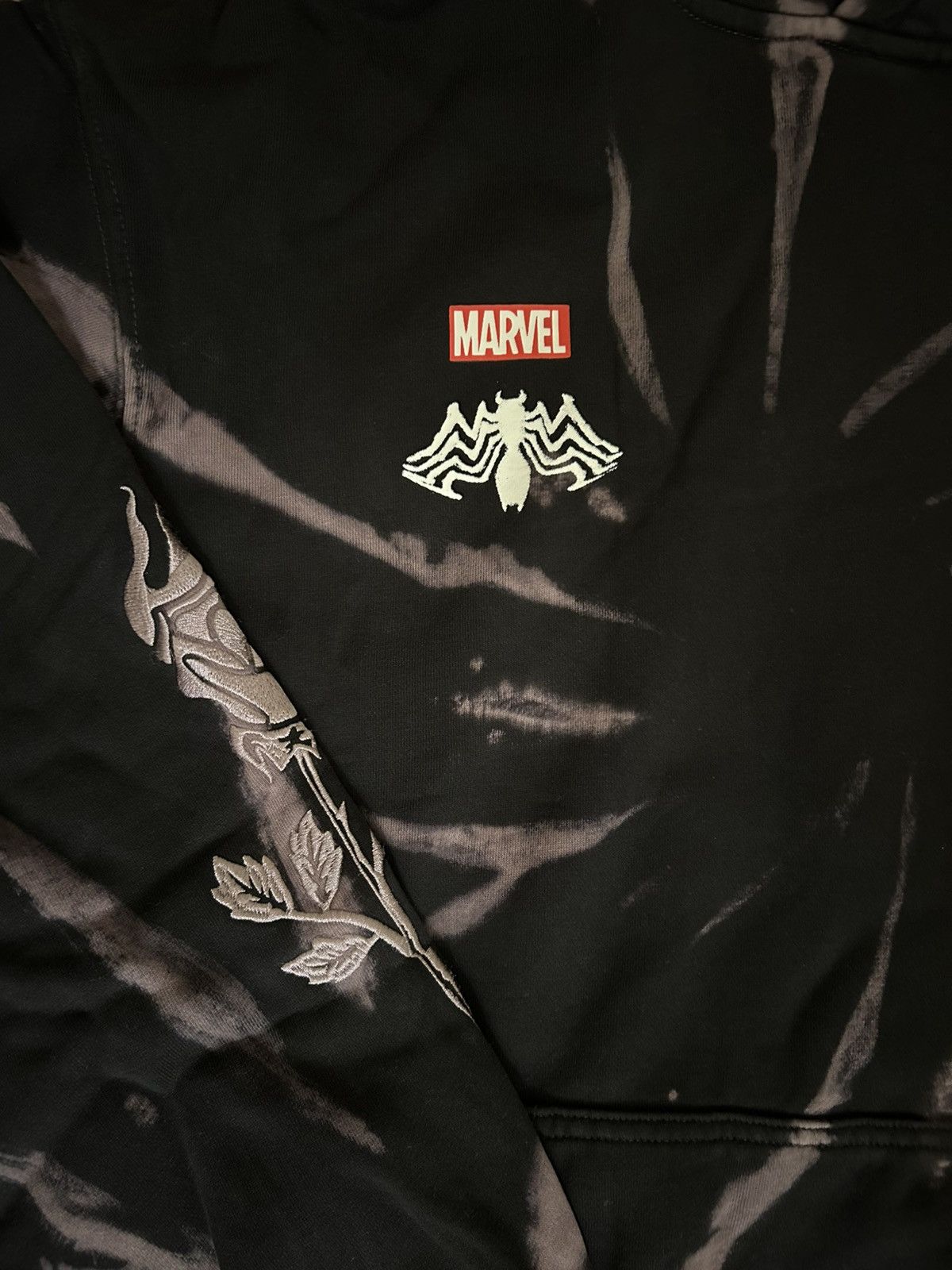 Civil Regime Civil Regime X Marvel Venom Storms Web Of Chaos Snap Hoodie Size US L / EU 52-54 / 3 - 2 Thumbnail