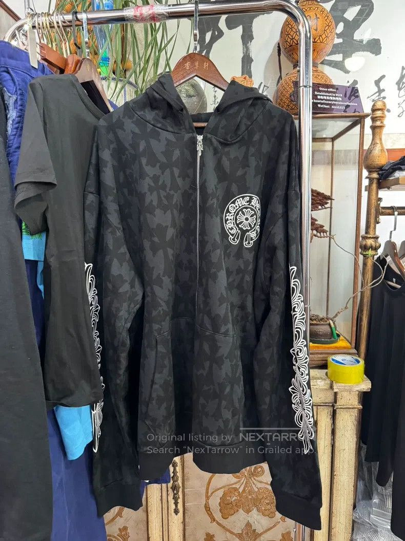 Chrome Hearts CHROME HEARTS Size XXL Black cross hoodie with dark stripes Size US XXL / EU 58 / 5 - 1 Thumbnail