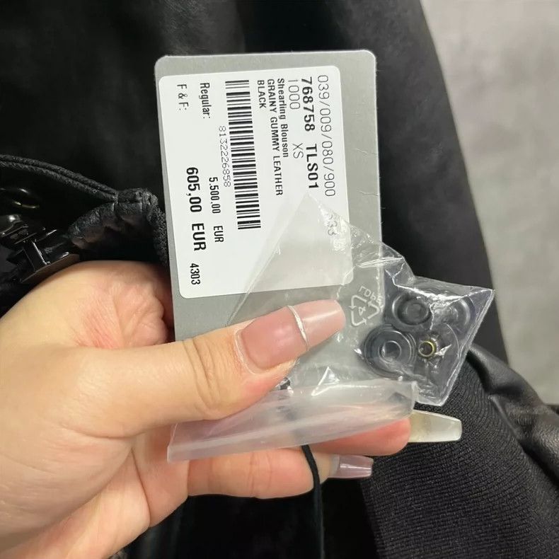 Balenciaga Balenciaga Solid Color Logo Embroidered Lapel Lining Grain Size US XS / EU 42 / 0 - 6 Thumbnail