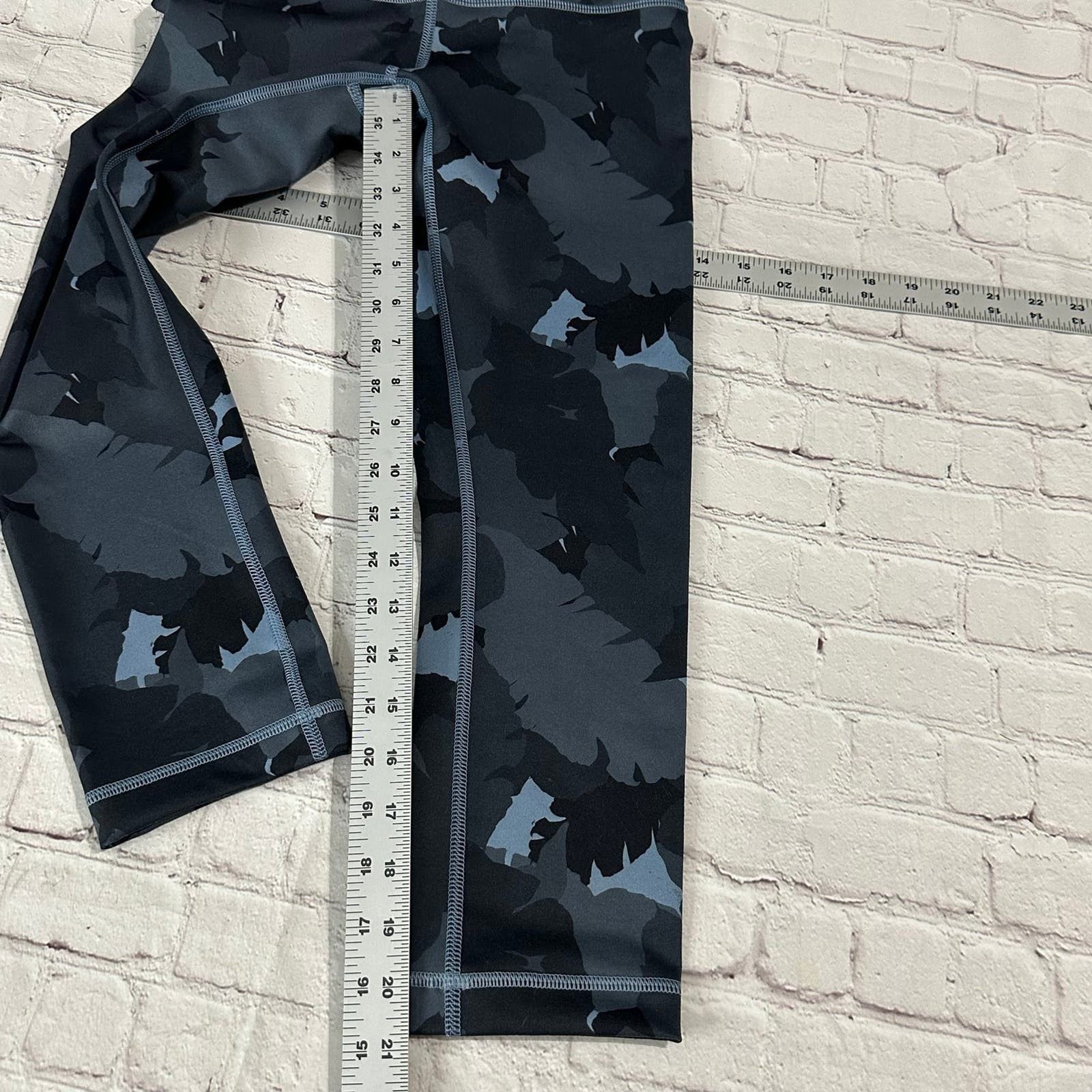 Lululemon lululemon leggings size 4 Size 27" / US 4 / IT 40 - 7 Thumbnail