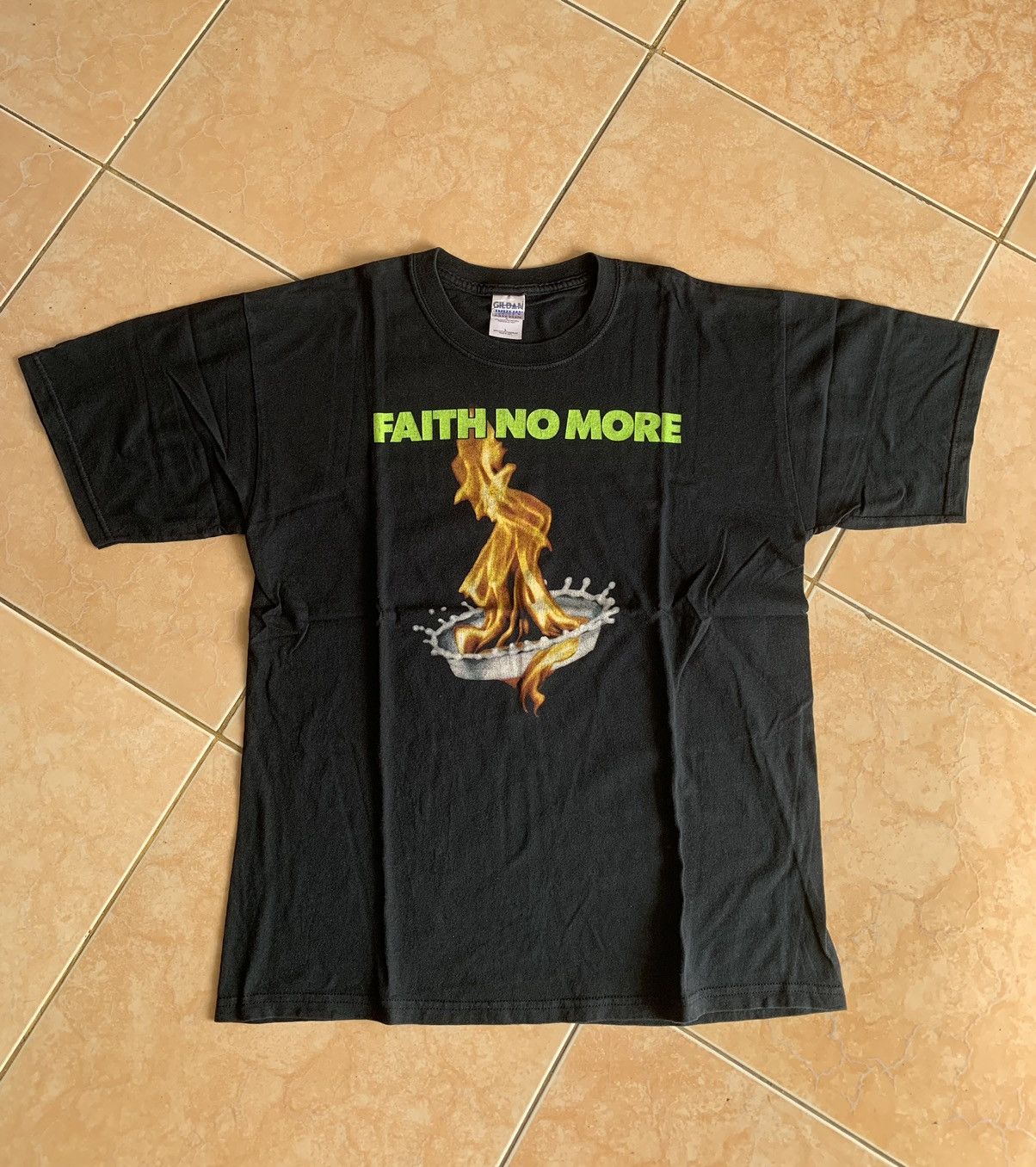 Band Tees Vintage 00s Faith No More ‘The Real Thing’ T-Shirt Size US L / EU 52-54 / 3 - 1 Thumbnail