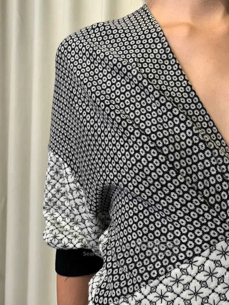 Kenzo Kenzo Kimono Bat Sleeve Knit Patchwork Top Size S / US 4 / IT 40 - 7 Thumbnail