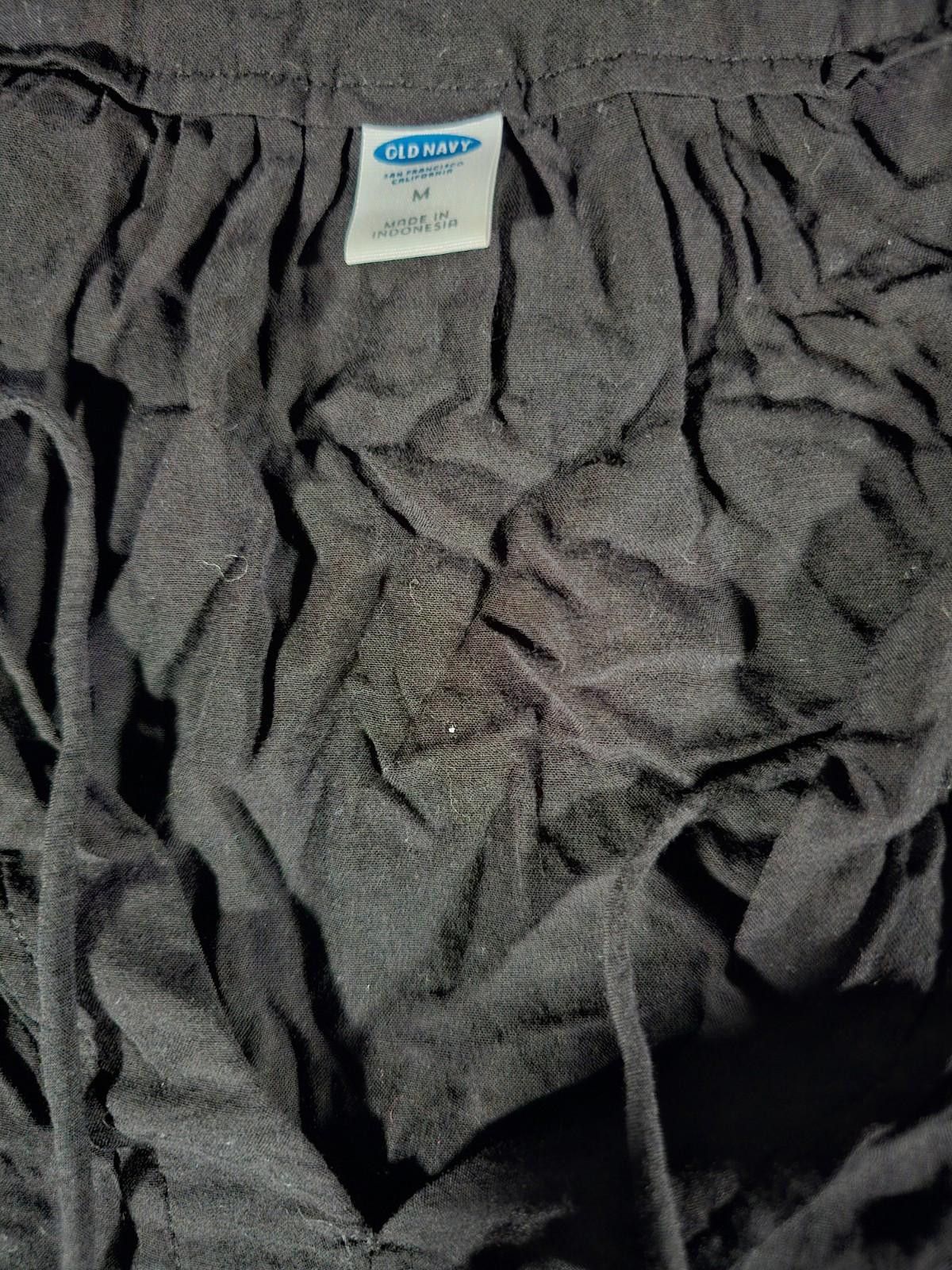 Old Navy Old Navy Womens M Black Vneck Top Size M / US 6-8 / IT 42-44 - 3 Thumbnail