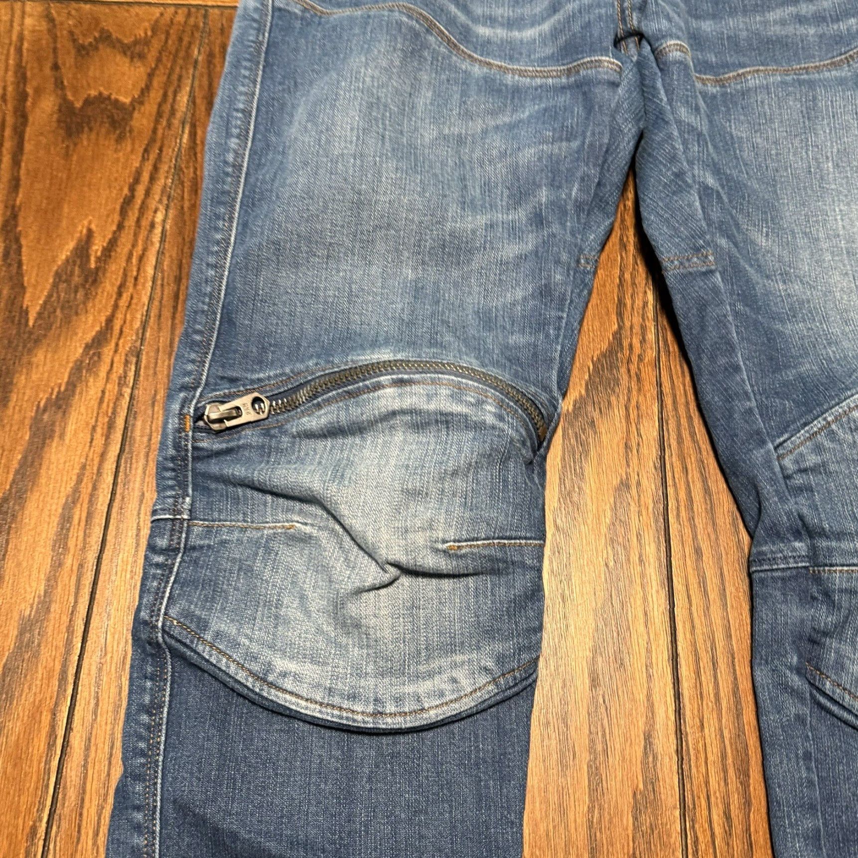Vintage G Star Raw Jeans Mens 32x31 Blue 5620 3D Zip Knee Super Slim Denim Distressed Ripped Knee Slim Fit Zip Jeans Blue Mens Regular Size 32x31 US 31 Inseam Size US 31 - 3 Thumbnail