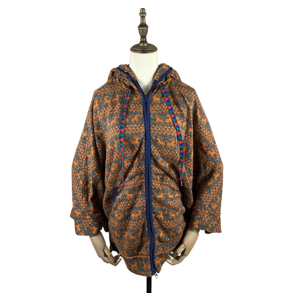 mercibeaucoup Mercibeaucoup, Japan Designer Jealou-Sika Deer Knit Poncho Size L / US 10 / IT 46 - 1 Thumbnail