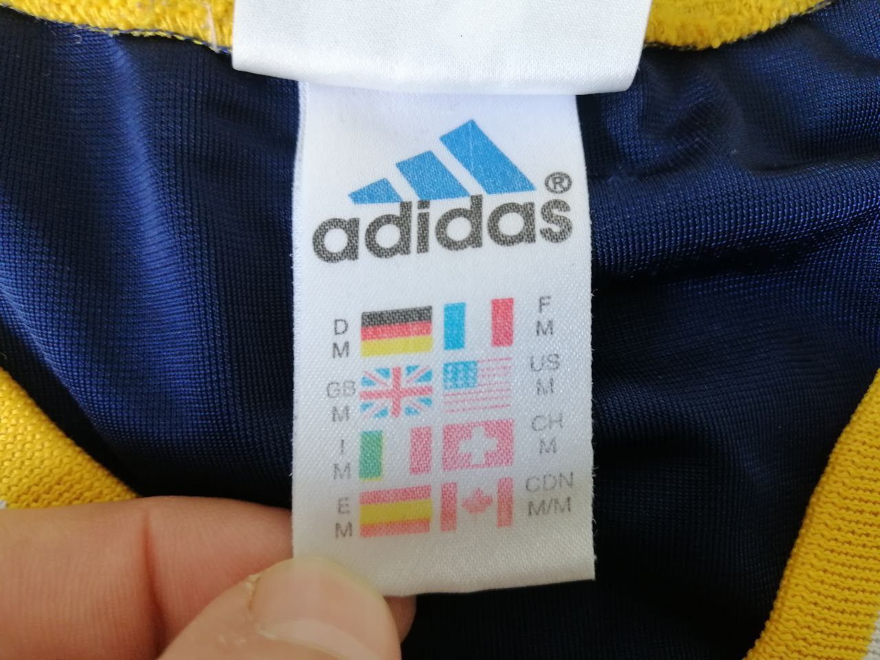 Adidas × Vintage 1998-99 adidas Tank Top- (M) Size US M / EU 48-50 / 2 - 7 Thumbnail