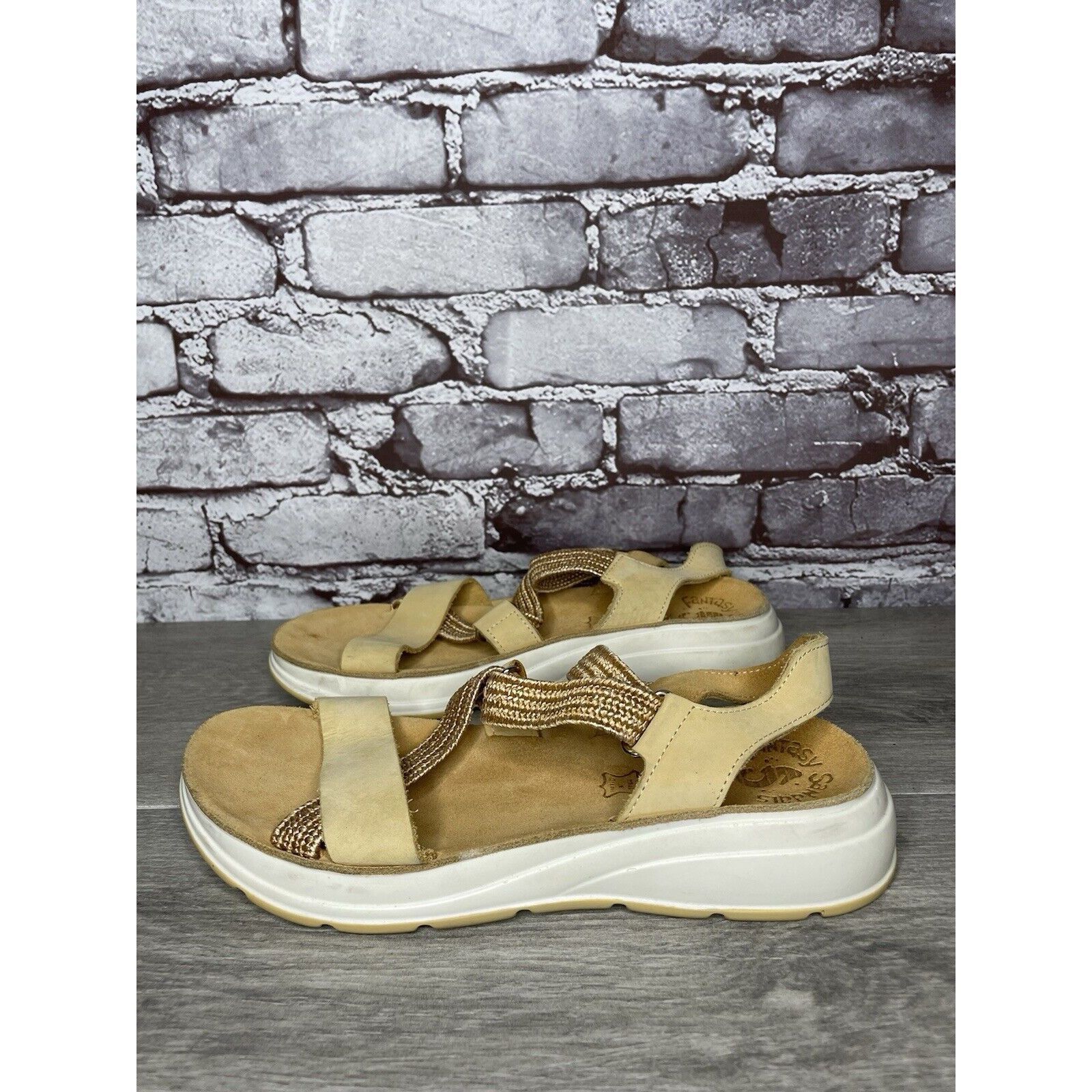 Other Fantasy Sandals Tan Nubuck Fabric Cross Strap Wedge Flex Sol Size US 8.5 / IT 38.5 - 16 Thumbnail