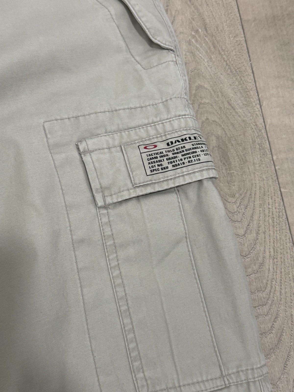 Oakley Vintage Oakley Cargo Pants Style Japan y2k Military Trousers Size US 36 / EU 52 - 5 Thumbnail
