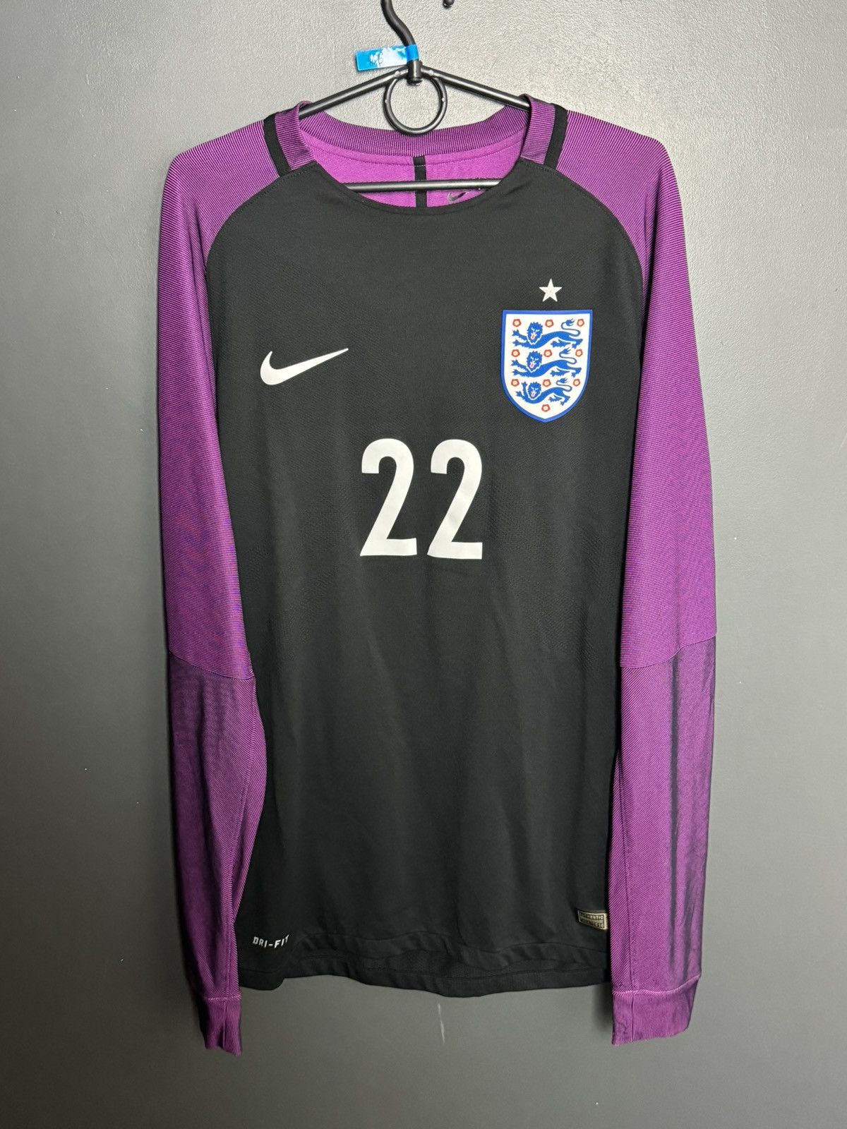 Nike England 16/17 Goalkeeper Player Issue Football Soccer Jersey Size US L / EU 52-54 / 3 - 1 Thumbnail