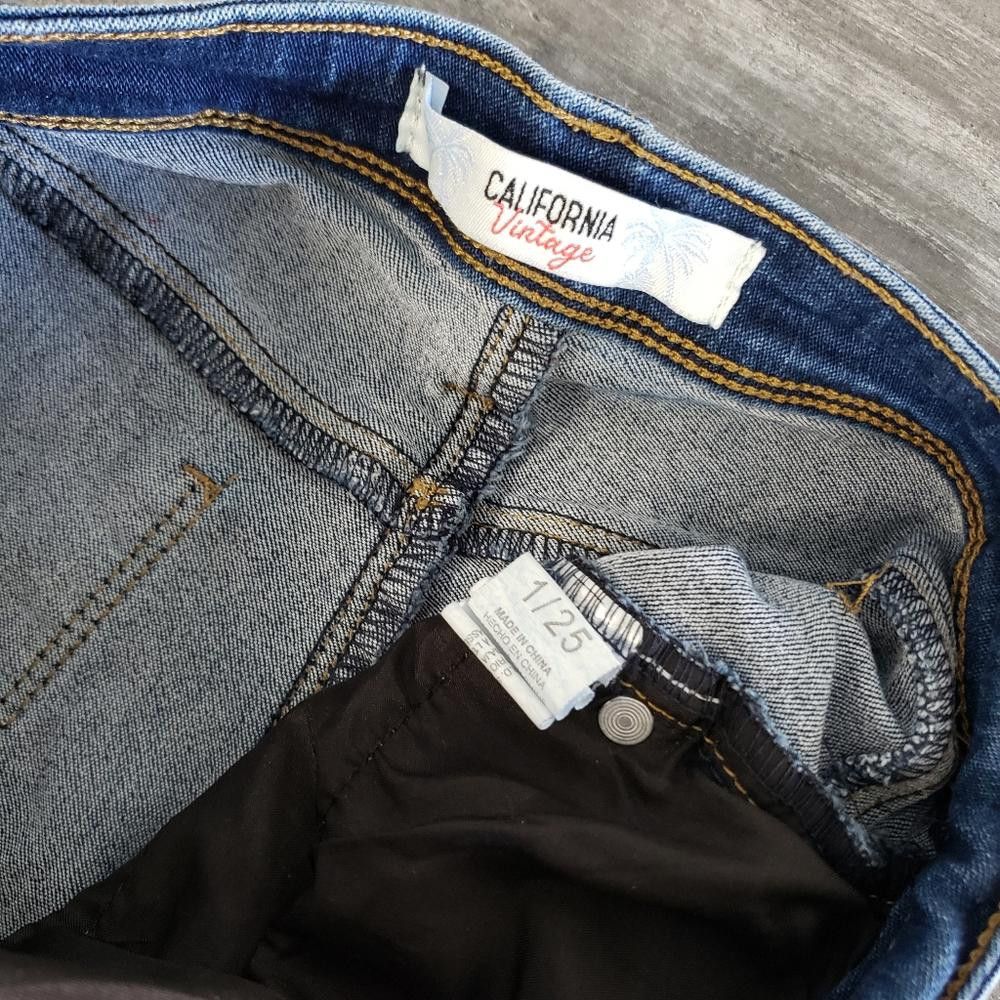 Designer Dark Denim High Waisted CV Skinny Jean Size 25" / US 0 / IT 36 - 3 Thumbnail