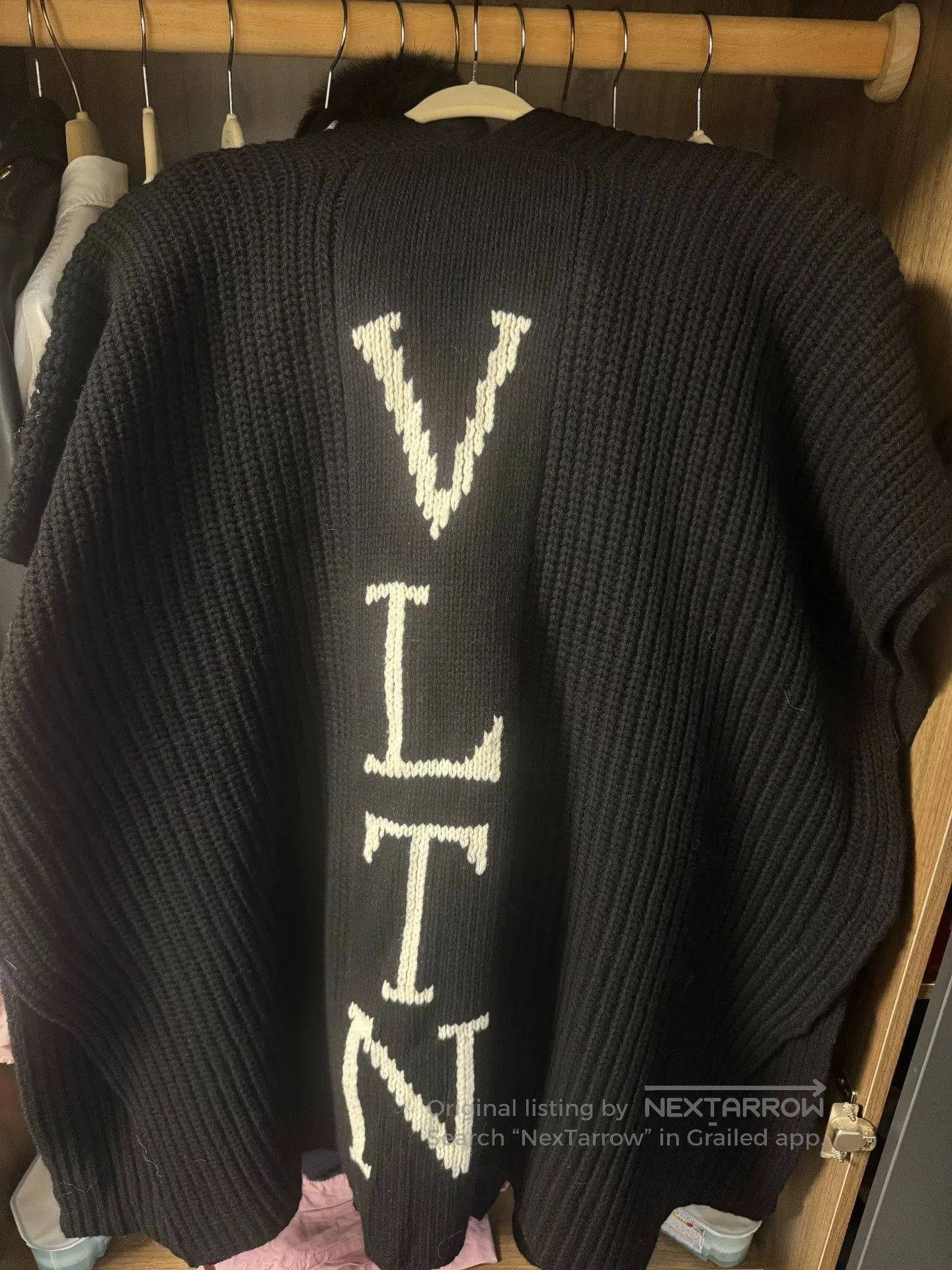 Valentino Valentino Black Wool Shawl XS. Size ONE SIZE - 4 Thumbnail