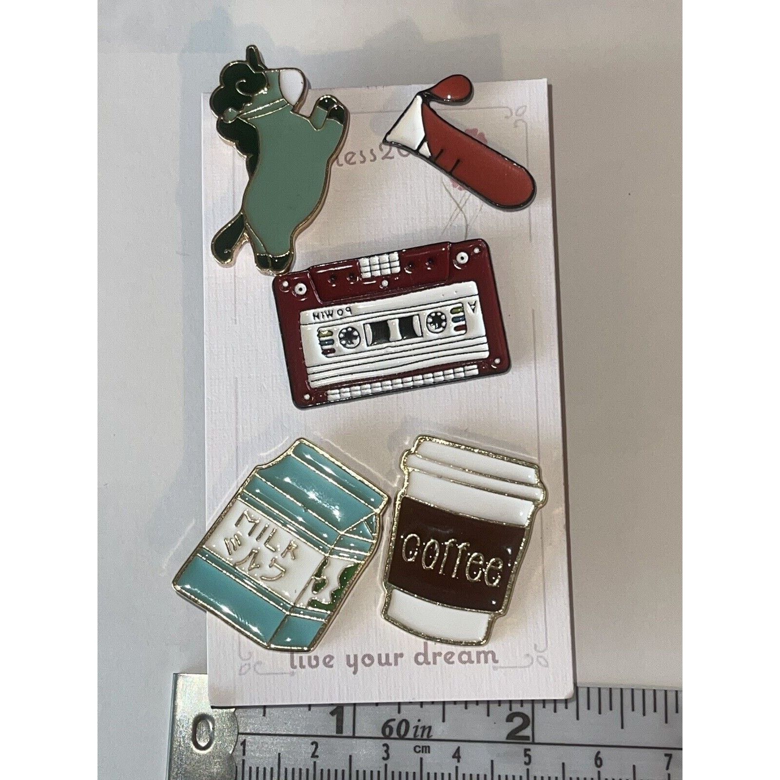 Other 5 Pins Mask Horse Beaker Science Cassette Coffee Milk Latte Size ONE SIZE - 1 Preview
