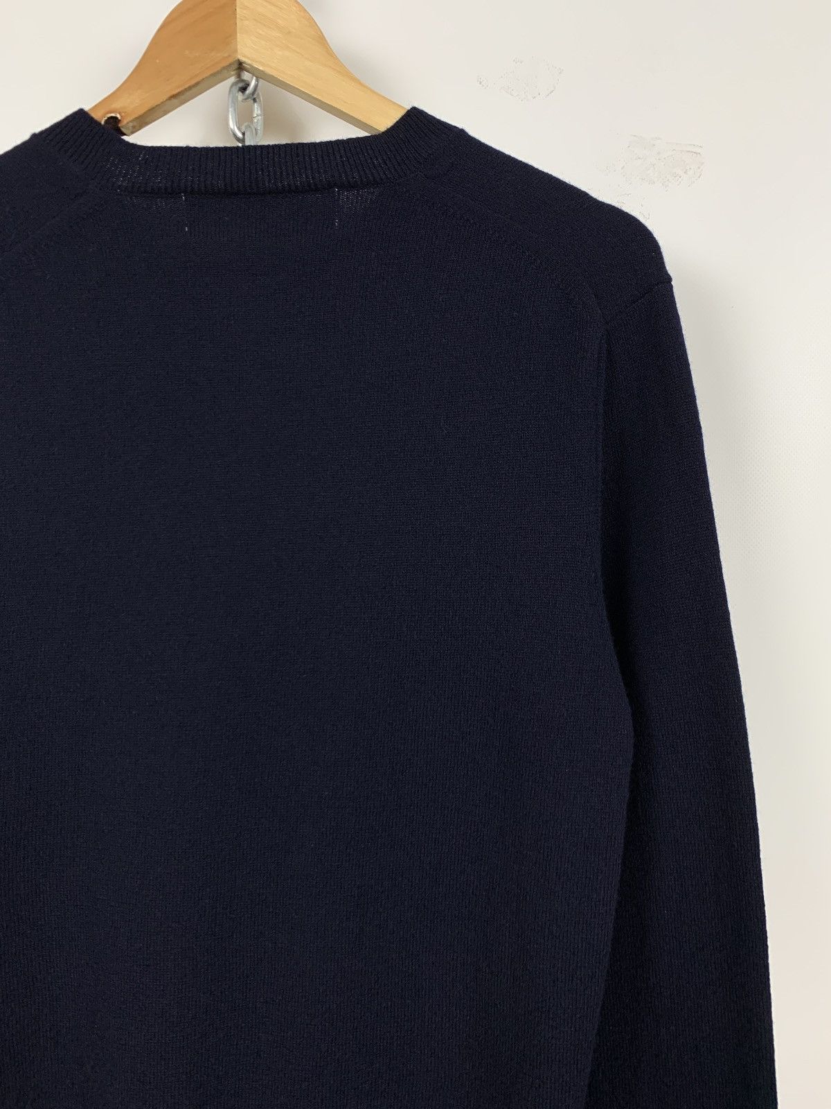 Comme des Garcons Comme des Garçons Play V-Neck Wool Sweater Size US M / EU 48-50 / 2 - 13 Thumbnail