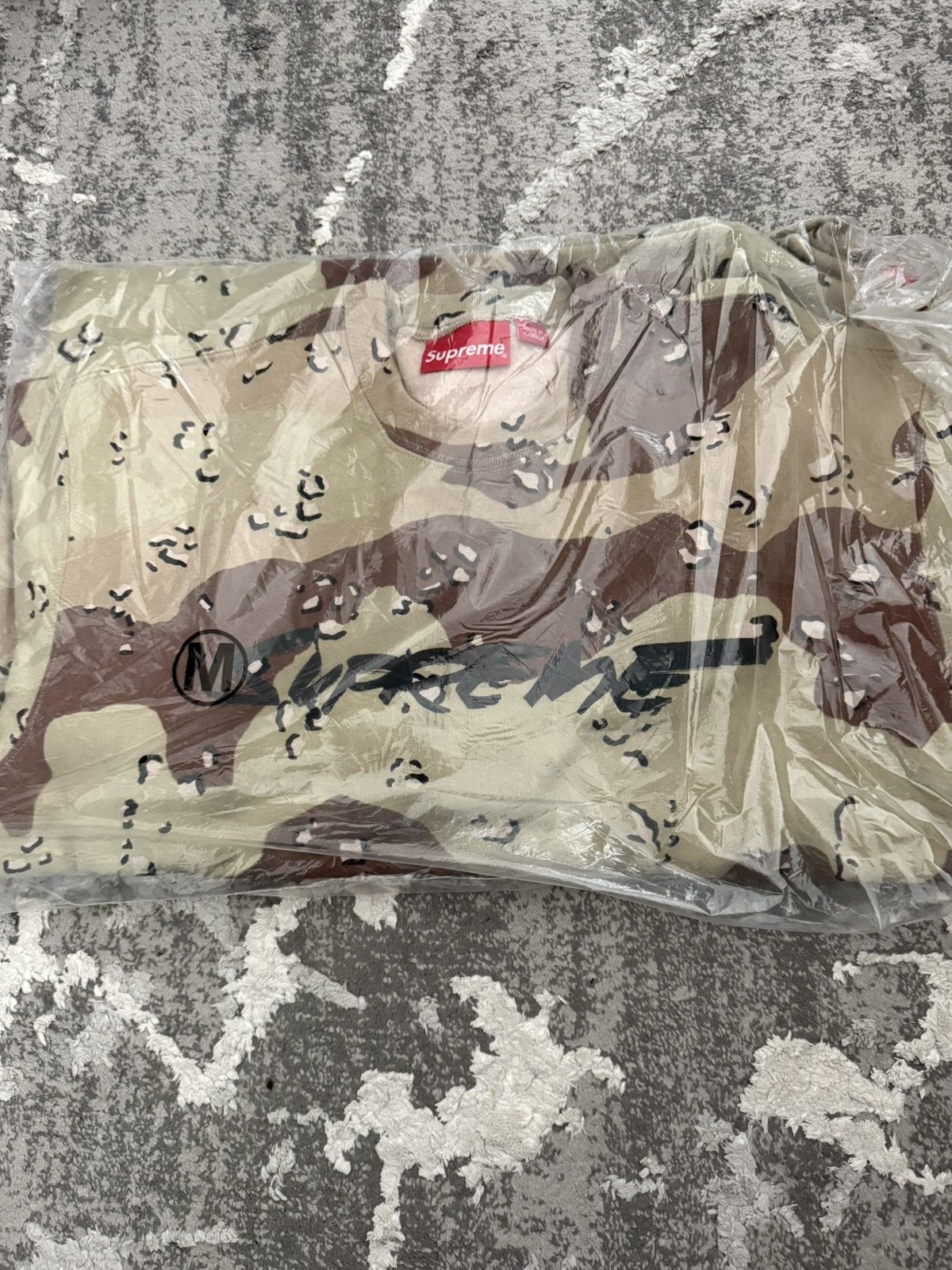 Supreme Supreme Futura Chocolate Chip Camo Size US M / EU 48-50 / 2 - 2 Thumbnail