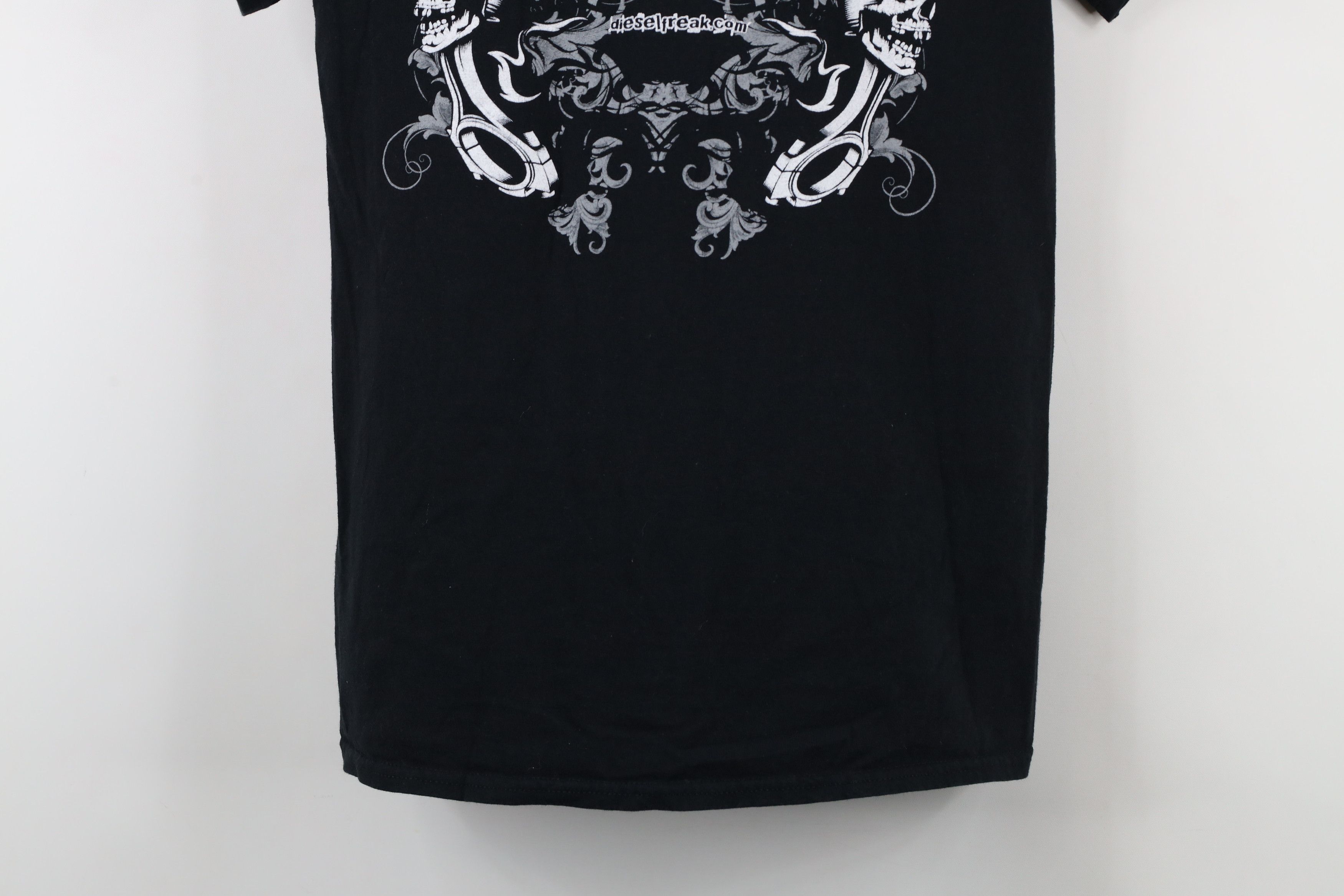 Vintage Vintage Y2K Streetwear Diesel Freak Skull Tribal T-Shirt Size S / US 4 / IT 40 - 3 Thumbnail