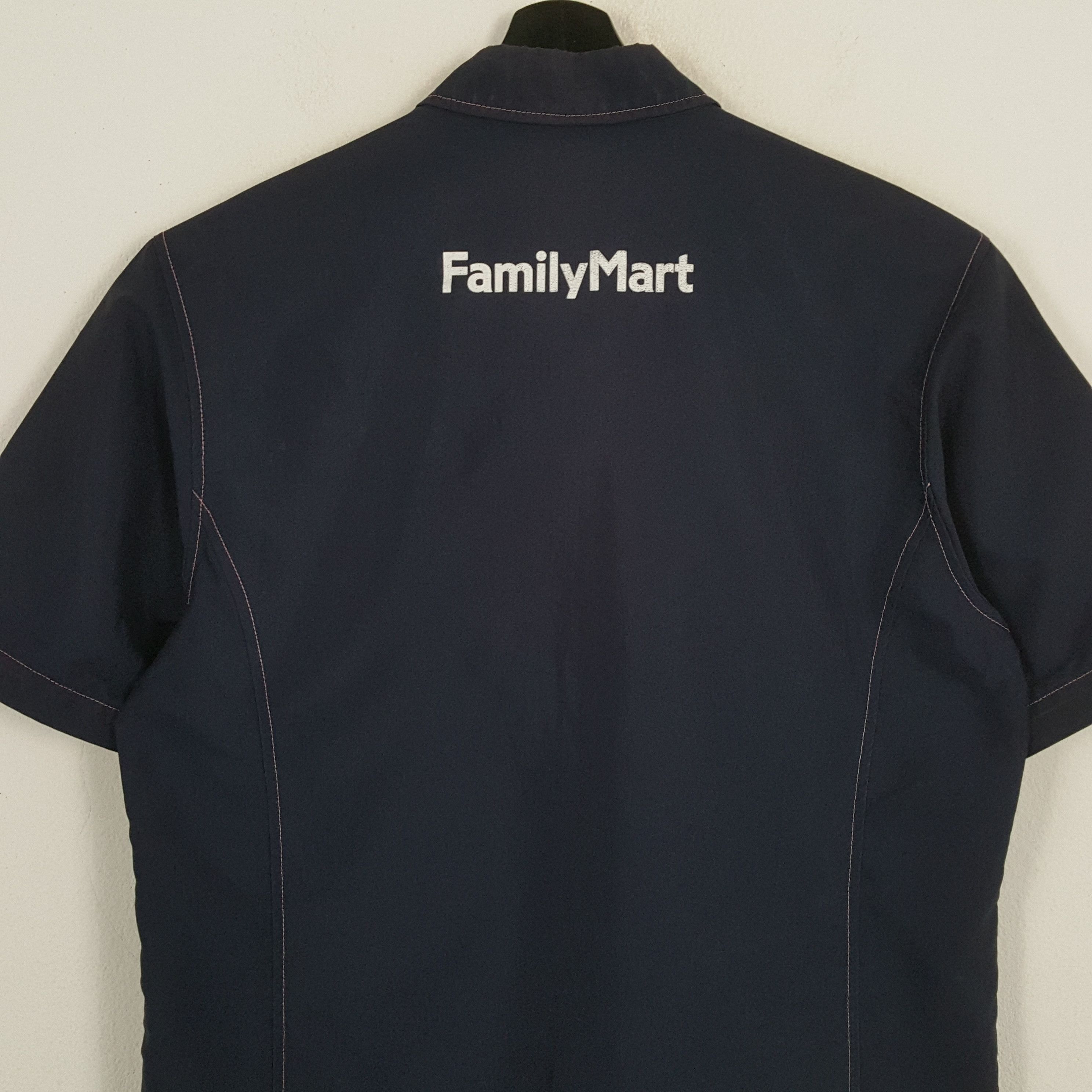 Japanese Brand × Vintage FAMILY MART Japanese Brand Workwear Uniform Jacket Size US M / EU 48-50 / 2 - 4 Thumbnail