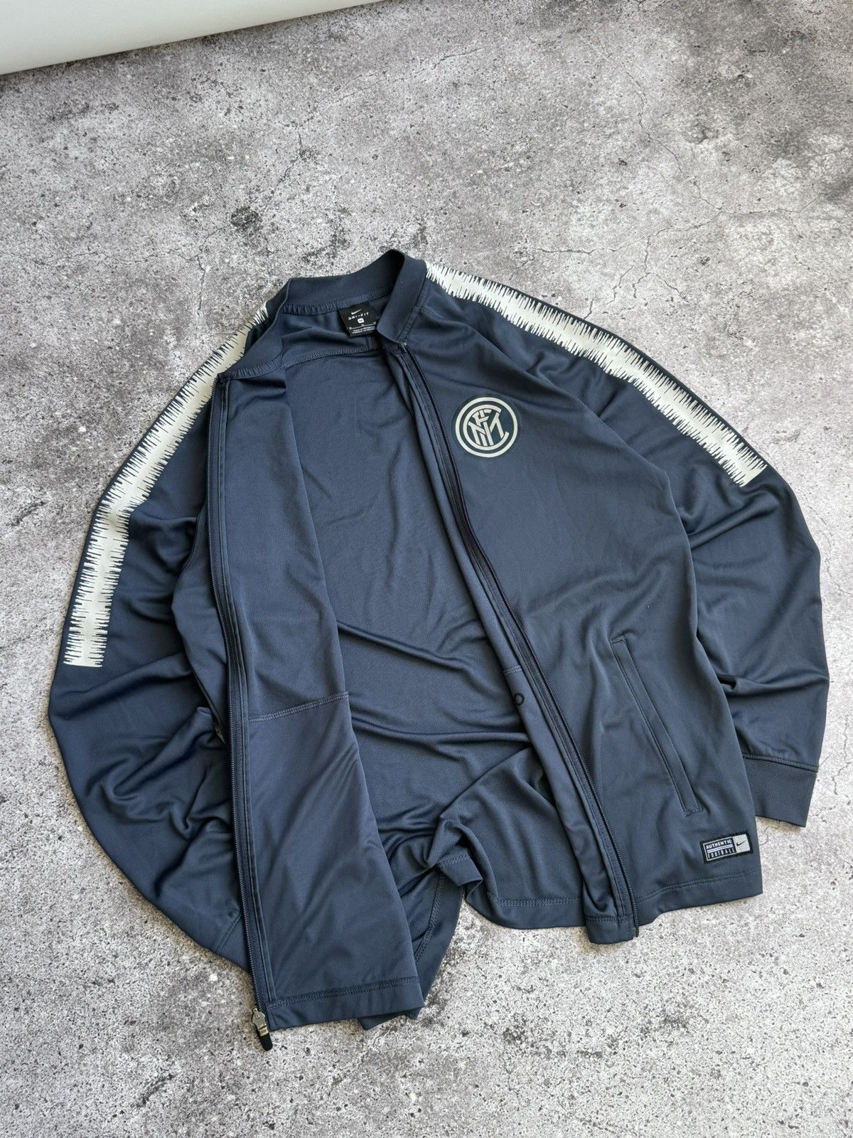 Nike Inter Milan 2018 2019 Football Soccer Dry Squad Jacket Nike Size US M / EU 48-50 / 2 - 11 Thumbnail