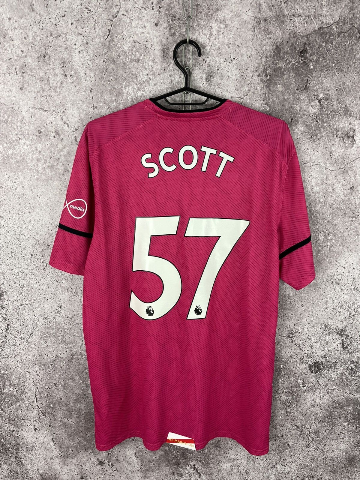 Under Armour Under Armour FC Southampton 2020/2021 Goalkeeper Jersey Sz L Size US L / EU 52-54 / 3 - 2 Thumbnail