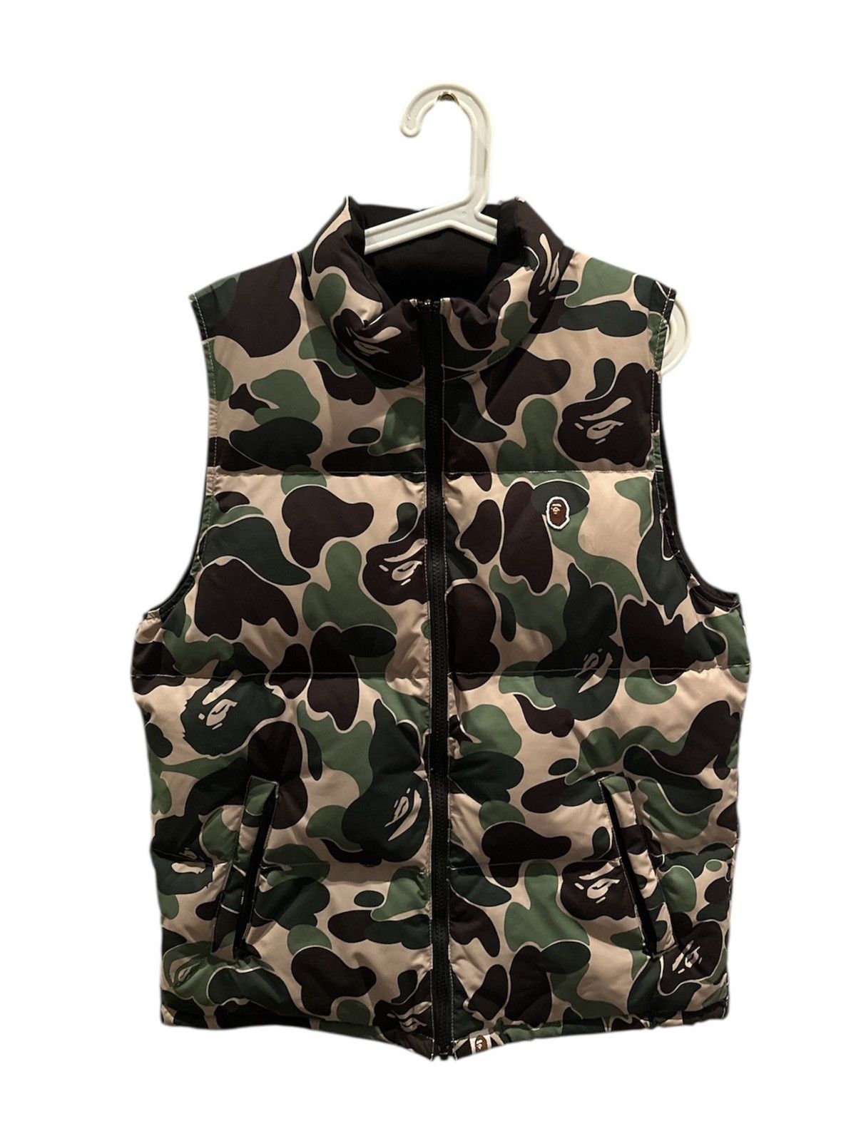 BAPE × Carharttコラボ ブラック迷彩ダックベスト Bape × Carhartt Bape x Carhartt Black Camo Vest Jacket | Grailed