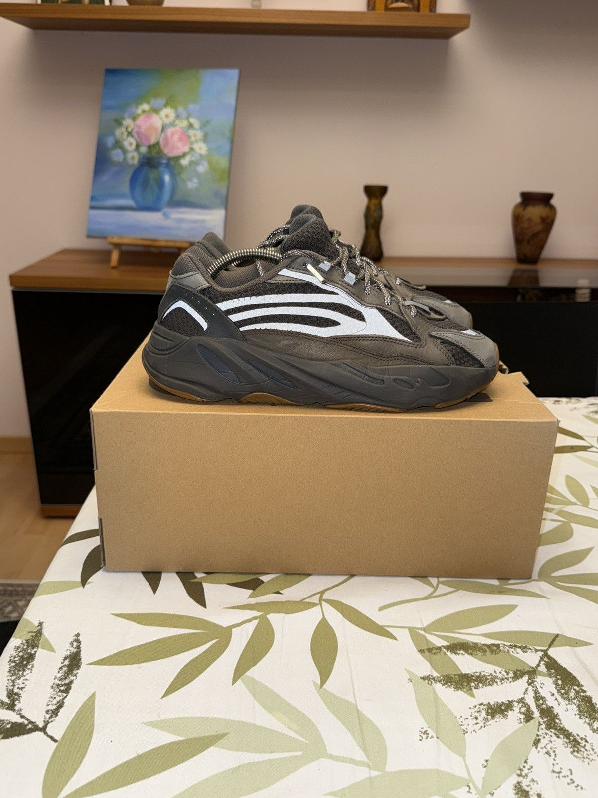 Yeezy Adidas Yeezy 700 v3 Geode Size US 10 / EU 43 - 1 Thumbnail