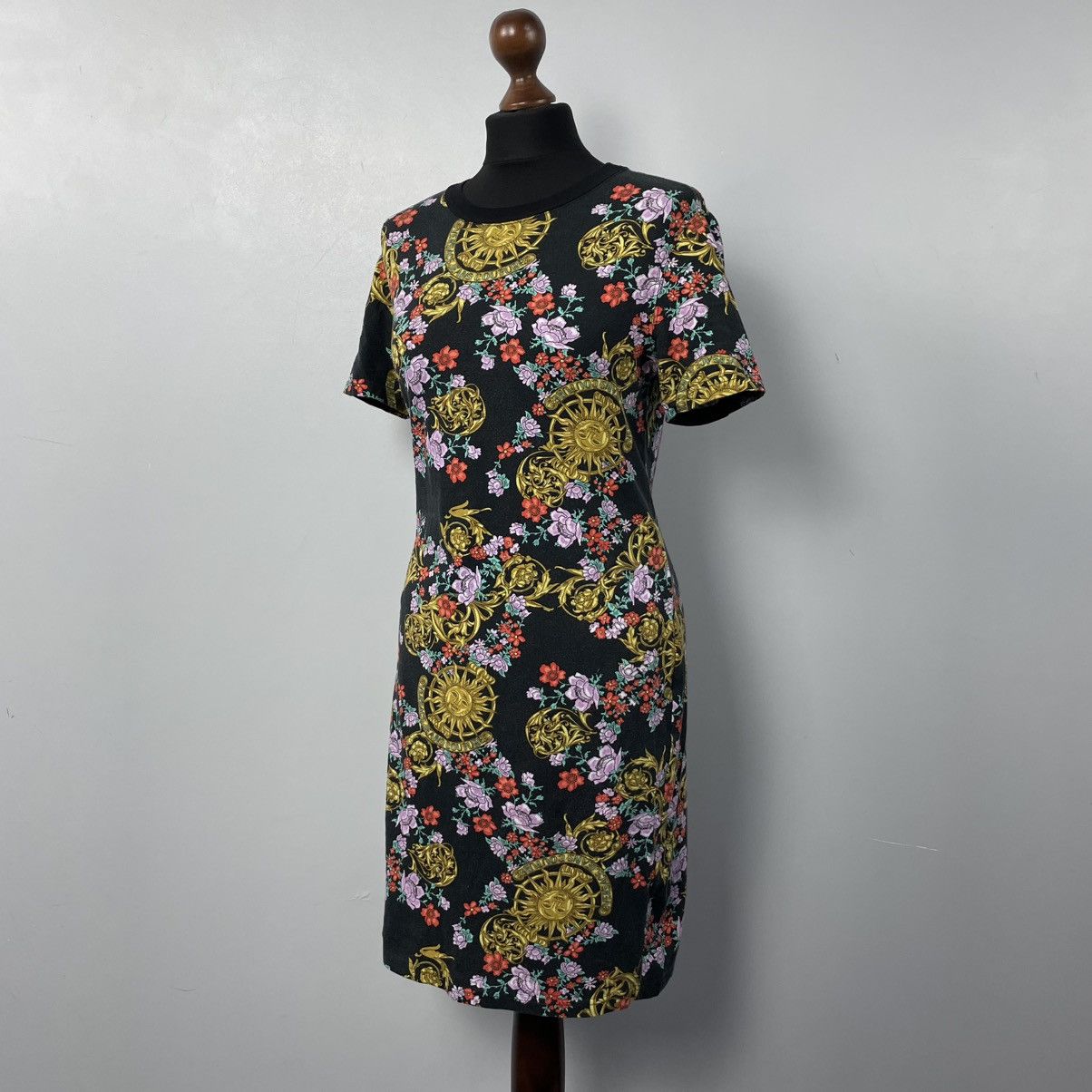 Versace Versace Jeans Couture Womens Sunflower Garland T-Shirt Dress Size M / US 6-8 / IT 42-44 - 1 Thumbnail