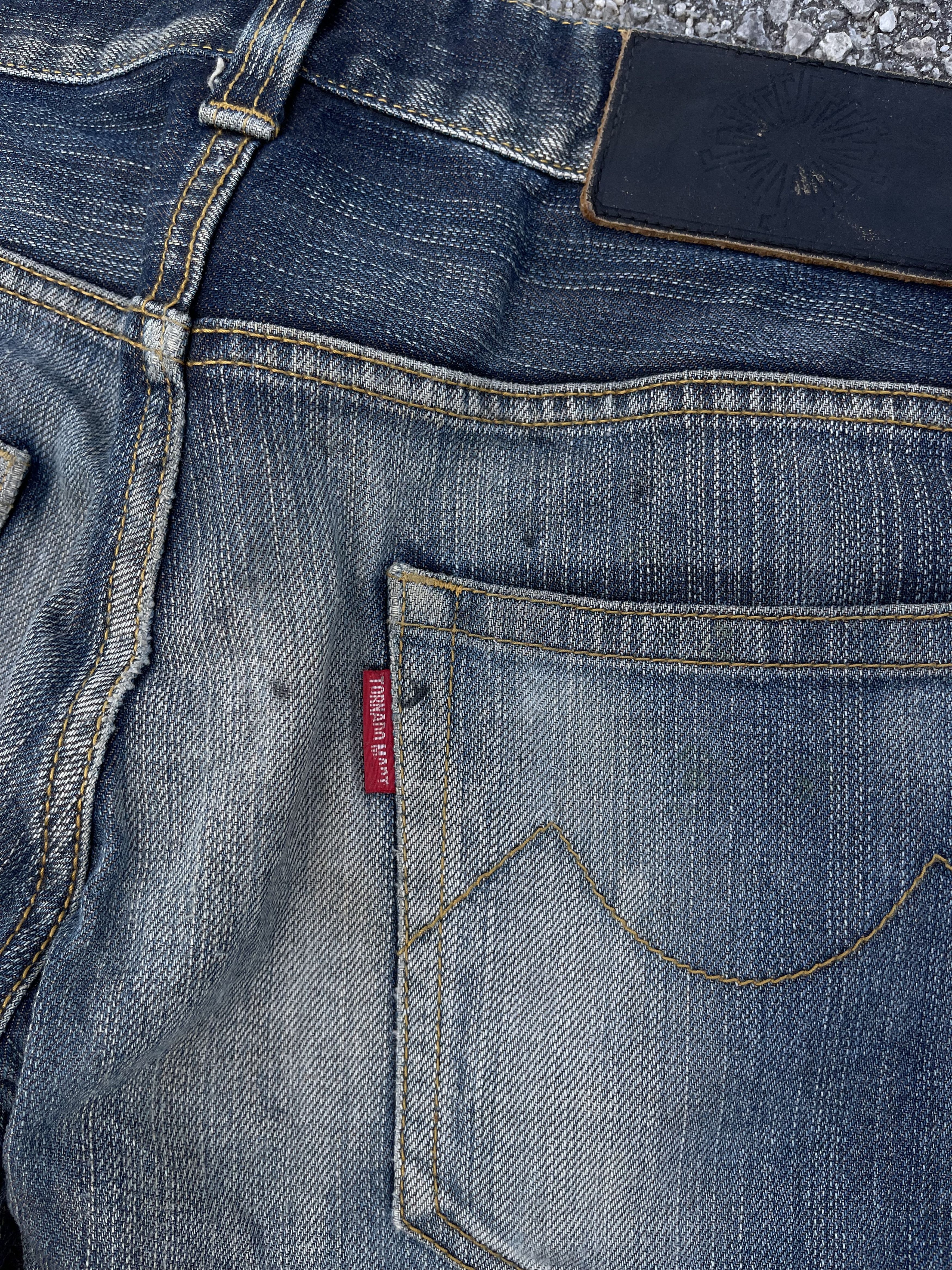 Beauty Beast × If Six Was Nine × Tornado Mart Tornado Mart Knee Ripped Super Flare Jeans Size US 32 / EU 48 - 17 Thumbnail