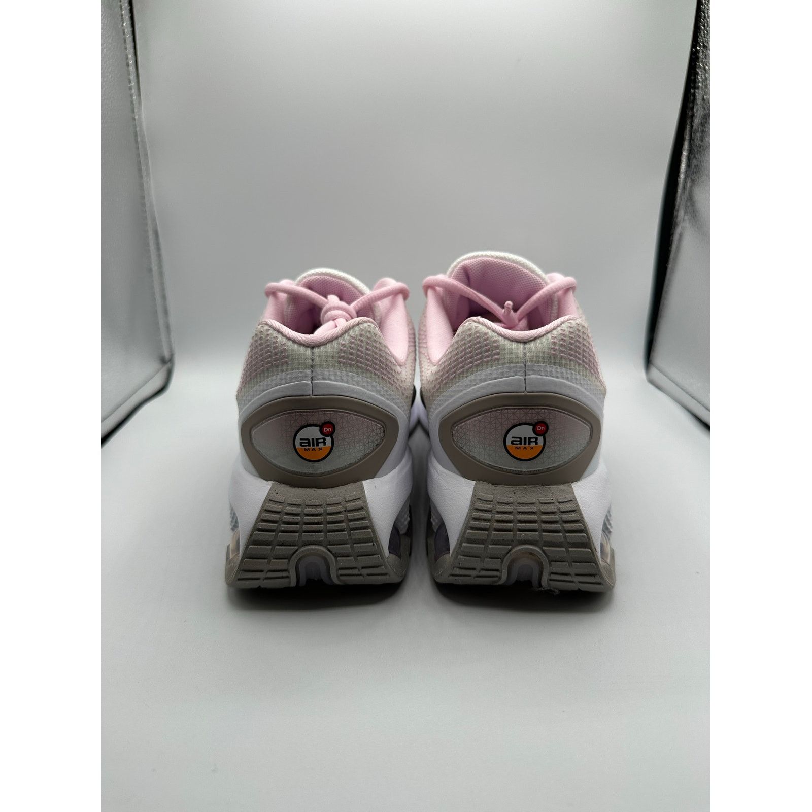 Nike Nike Air Max DN GS “Pink Foam Platinum Violet” size 6.5y/8w Size US 8 / IT 38 - 4 Thumbnail