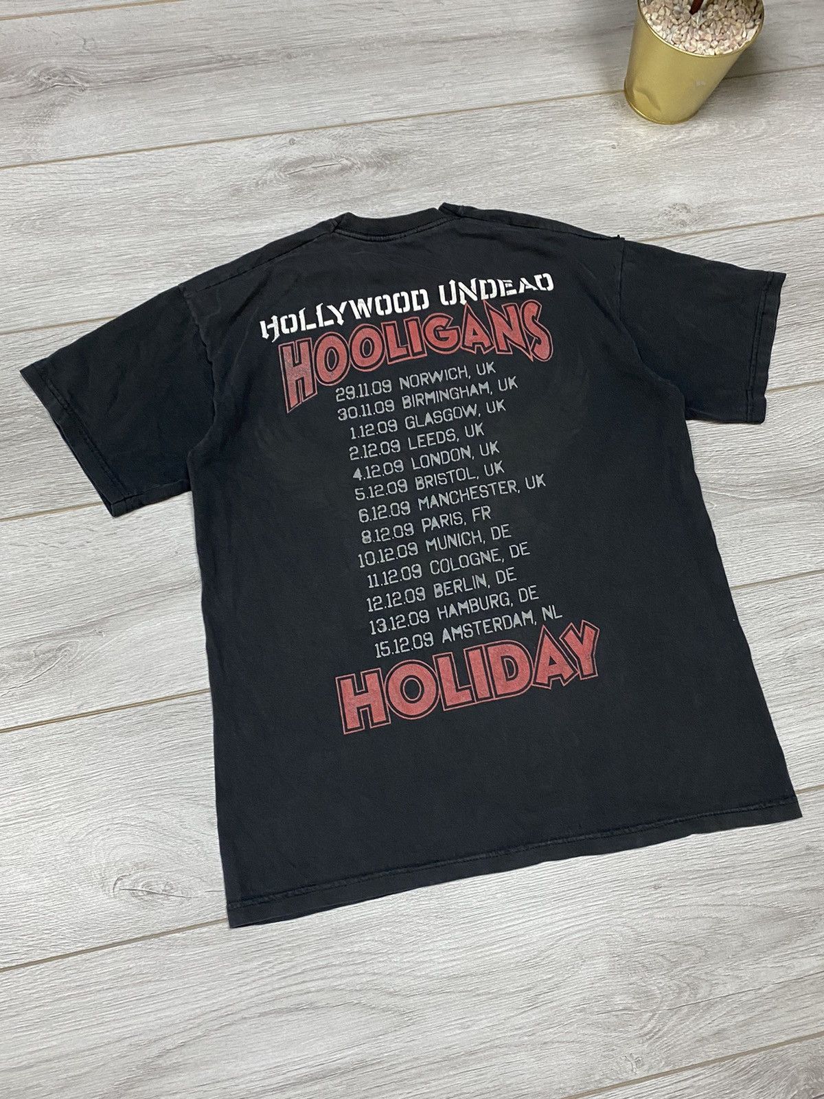 Band Tees Hollywood Undead vintage Hooligans Holiday 2009 Size US M / EU 48-50 / 2 - 2 Thumbnail