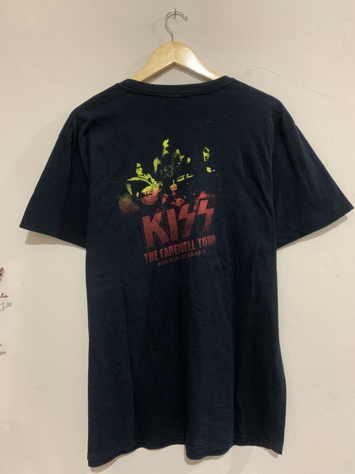 Band Tees Vintage 2002 Kiss Tshirt Vintage Band Tees Concert tee Size US L / EU 52-54 / 3 - 4 Thumbnail
