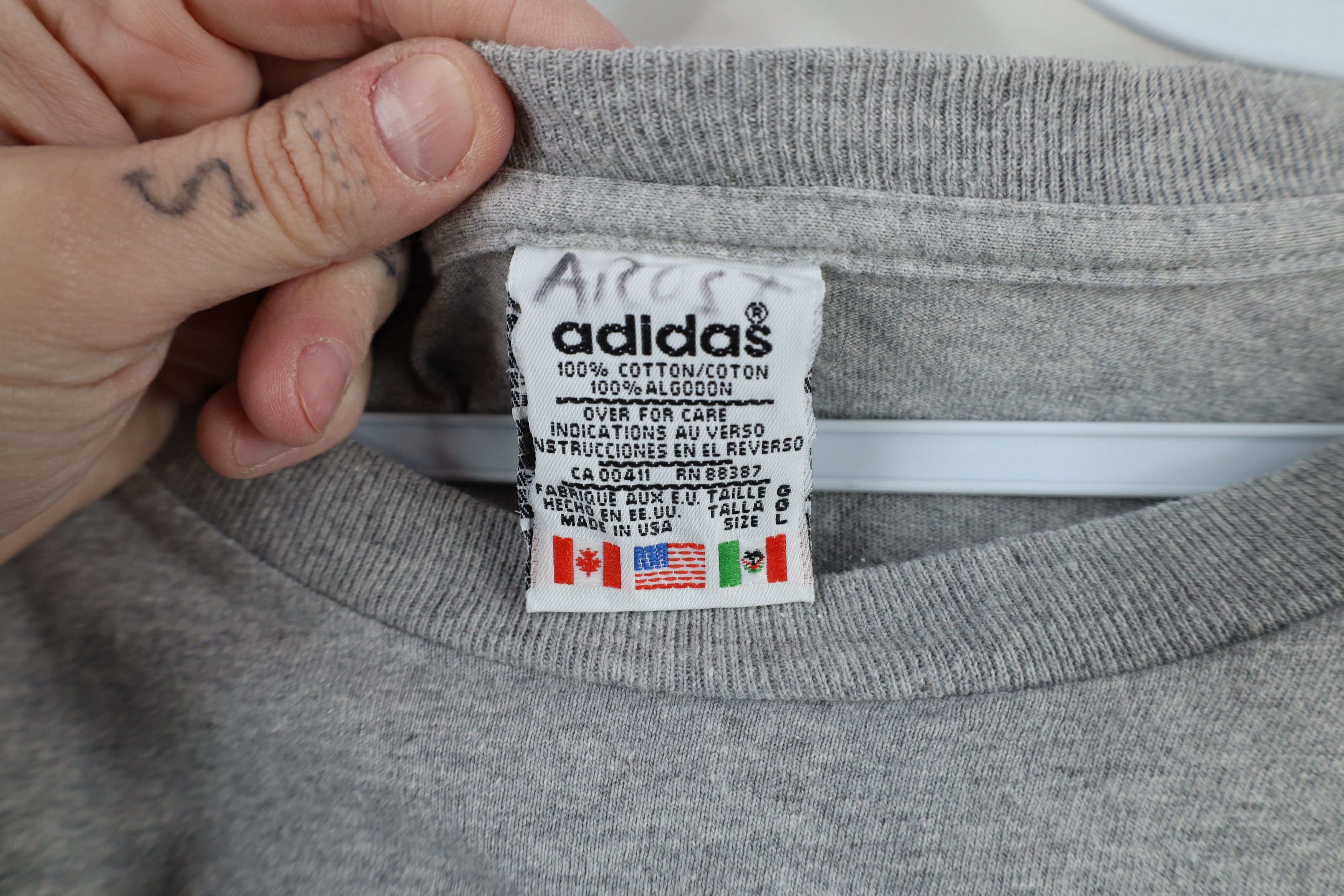 Adidas × Vintage Vintage 90s Adidas Spell Striped Trefoil T-Shirt Gray USA Size US L / EU 52-54 / 3 - 9 Thumbnail
