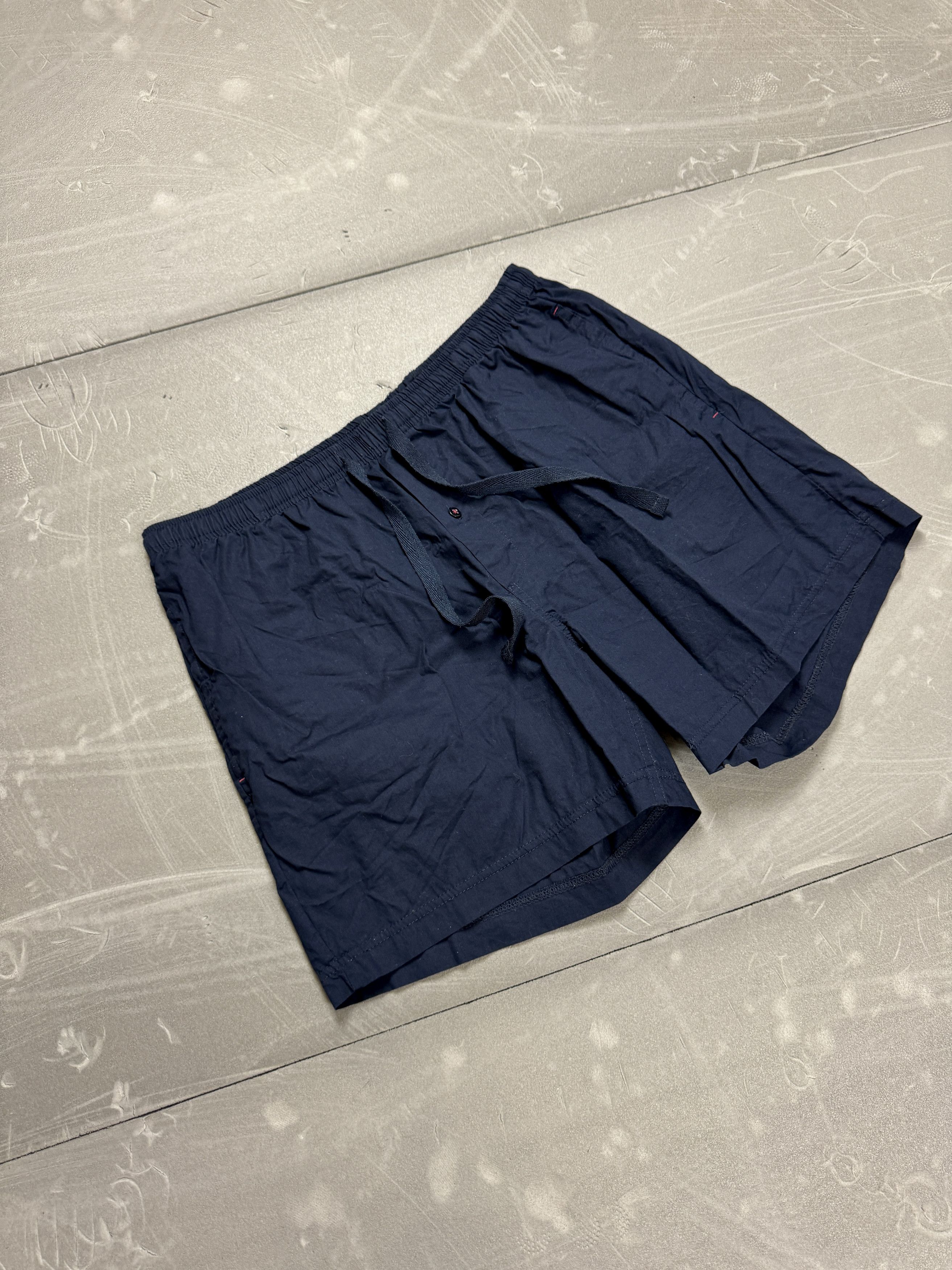 Other Navy basic material cotton shorts 90s y2k old money Size US 32 / EU 48 - 3 Thumbnail