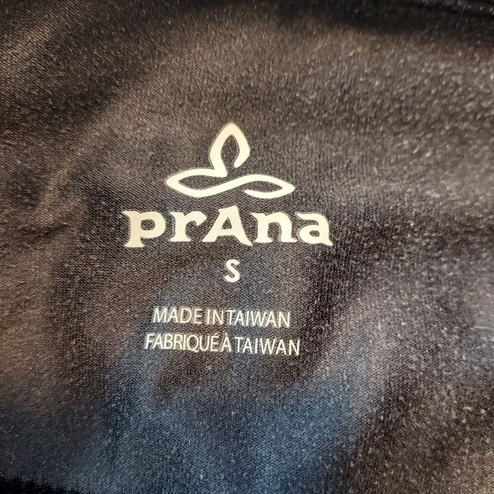 Prana Prana Active Mid Rise Crop Capri Stretch Yoga Pants Leggings Size 27" / US 4 / IT 40 - 7 Thumbnail