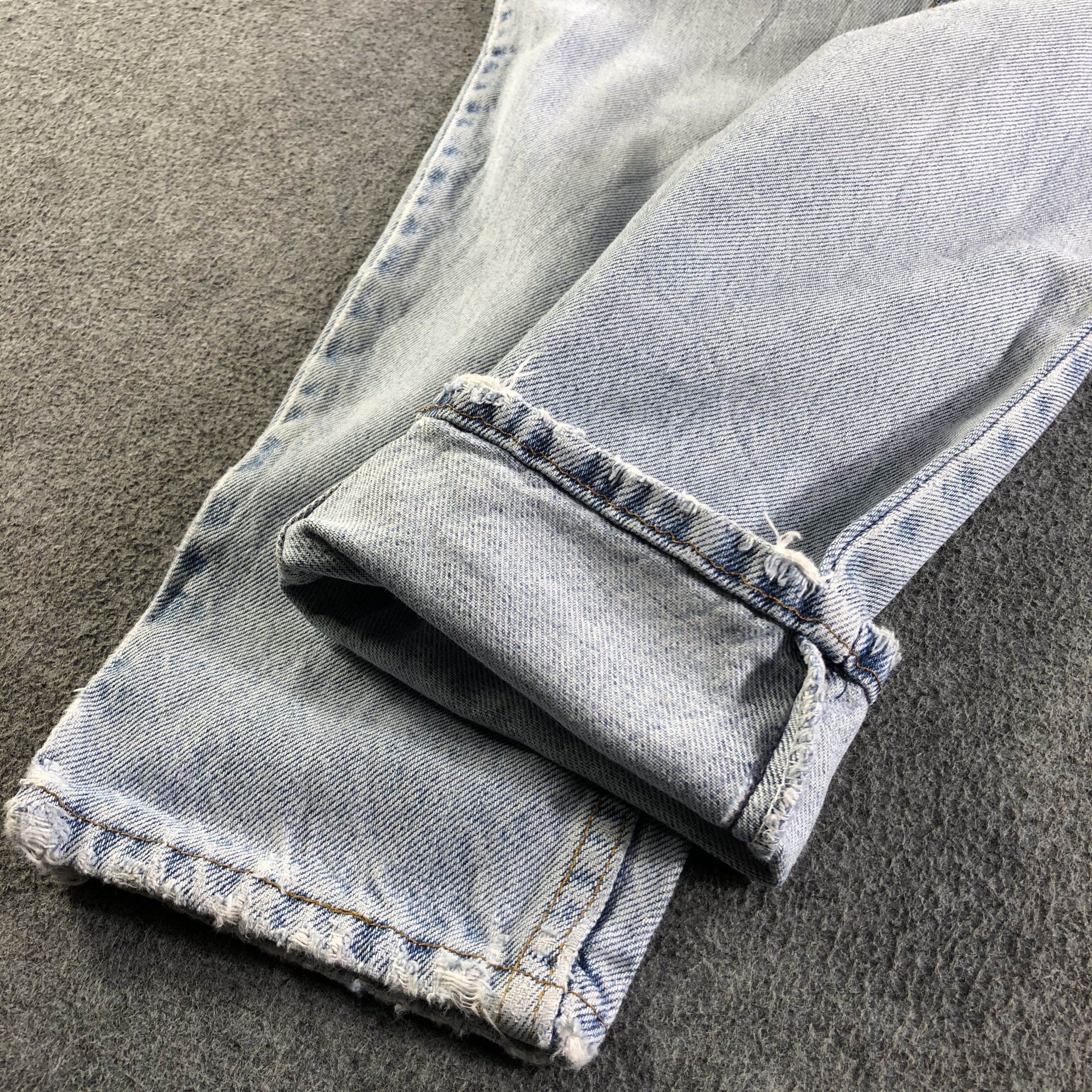 Levi's Vintage Light Wash Levis Jeans-J4468 Size US 26 / EU 42 - 7 Thumbnail