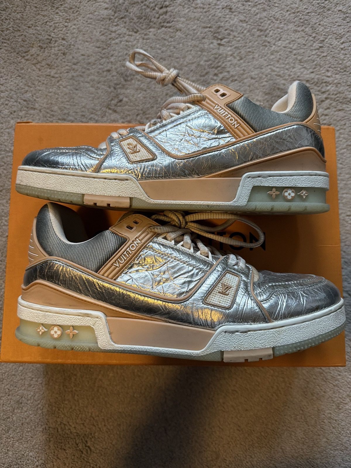 Louis Vuitton Louis Vuitton Sneakers Size US 8.5 / EU 41-42 - 1 Thumbnail