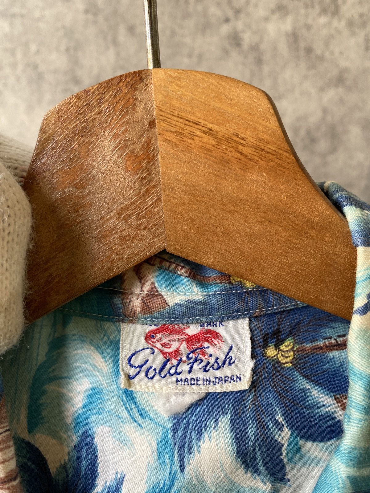 Japanese Brand Vintage 60s/70s Gold Fish Japan Hawaiian Shirt Size US M / EU 48-50 / 2 - 9 Thumbnail