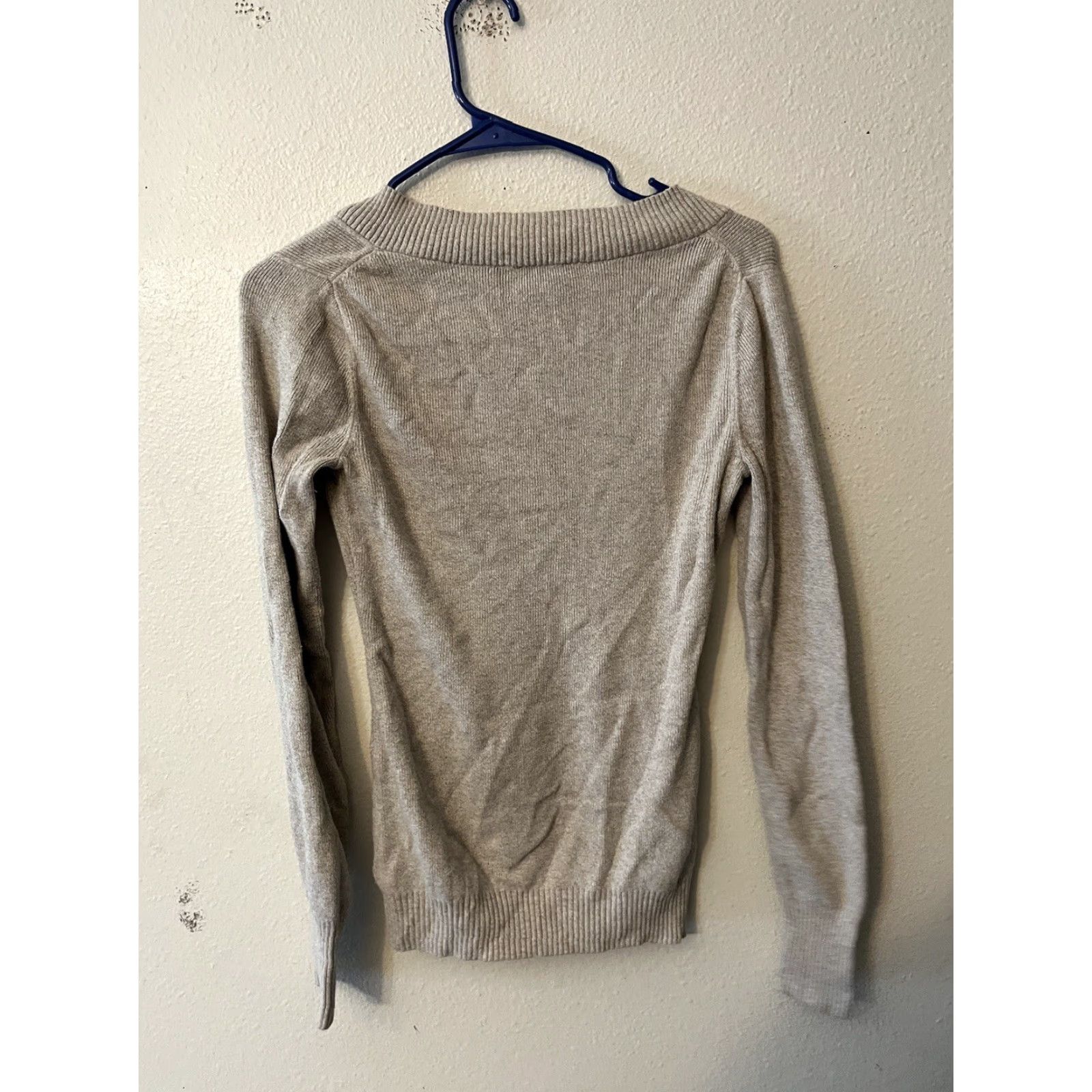 Express Express Womens Pullover Sweater Long Sleeve V Neck Knit Size Medium Gray Size M / US 6-8 / IT 42-44 - 2 Thumbnail