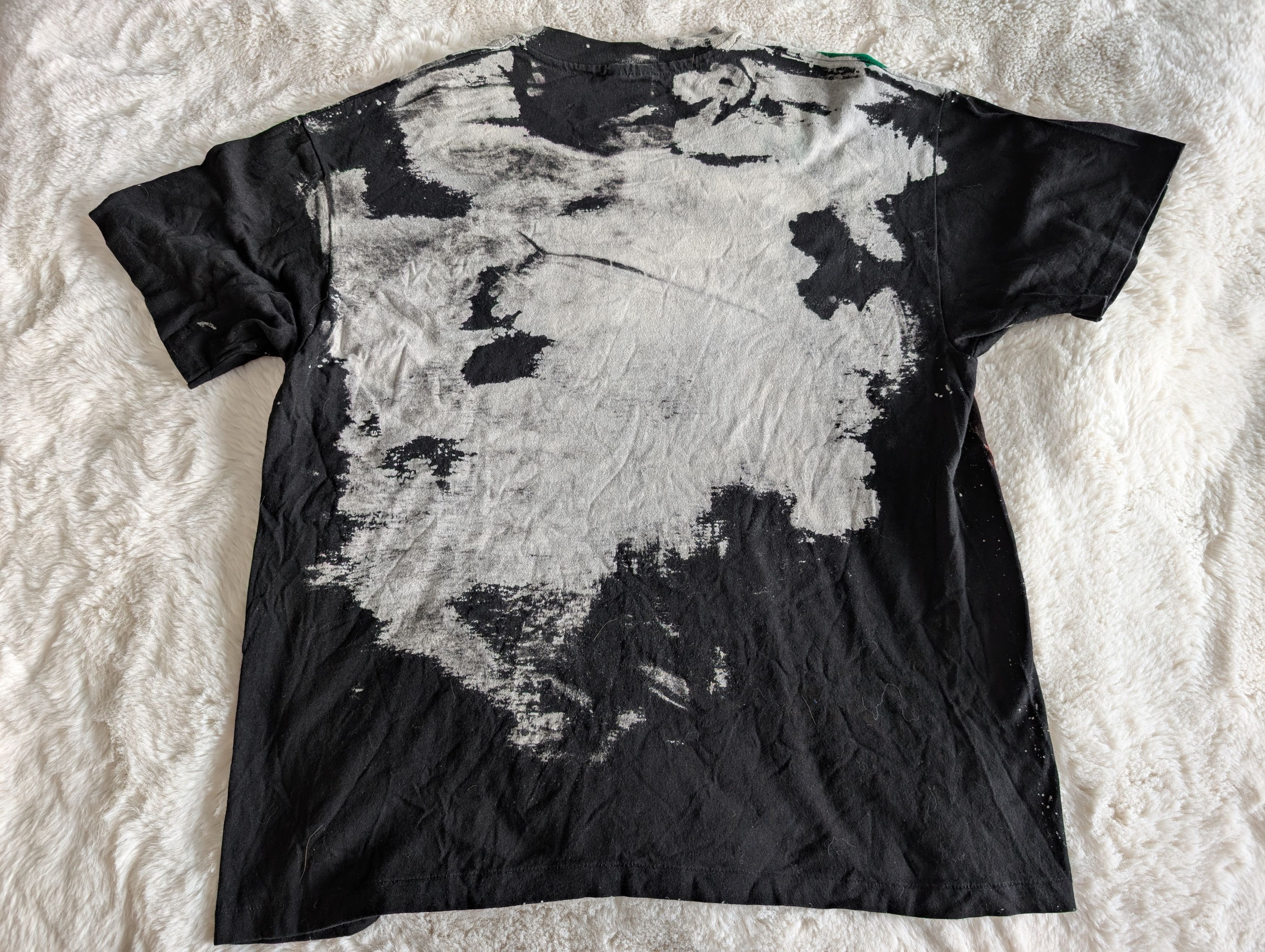 Hanes Vintage 1992 Mosquitohead Weed all over print shirt XL Size US XL / EU 56 / 4 - 6 Thumbnail