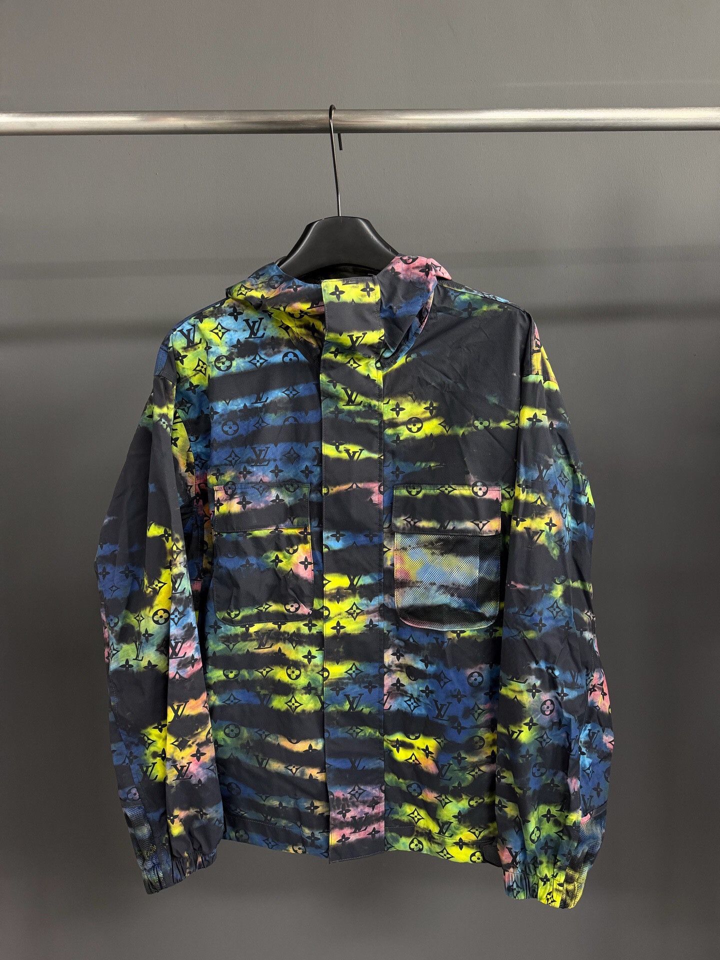 Louis Vuitton Louis Vuitton Tie-Dye Multi Light Jacket 46 Men Size US L / EU 52-54 / 3 - 1 Thumbnail