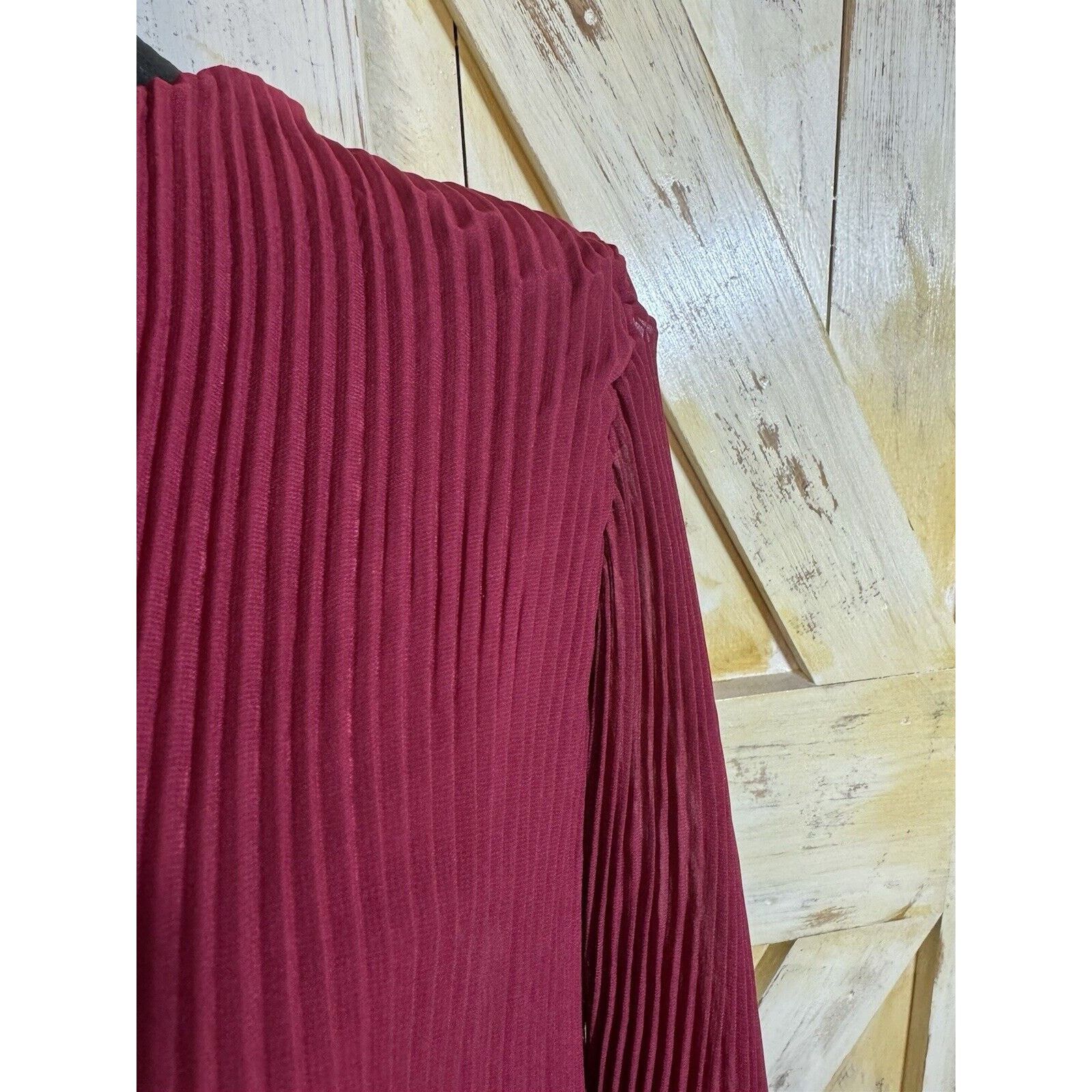 Other JM Collection Burgundy Chiffon Pleated Tunic 3/4 Bell Sleev Size XS / US 0-2 / IT 36-38 - 5 Thumbnail