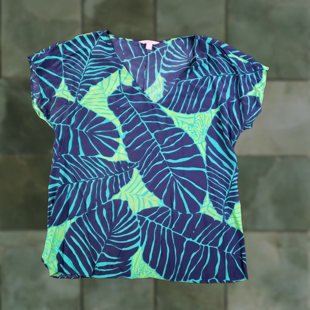 Lilly Pulitzer Lilly Pulitzer Shirt Womens Medium Blue Green Silk Leaf Print Tunic Blouse Top Size M / US 6-8 / IT 42-44 - 1 Thumbnail