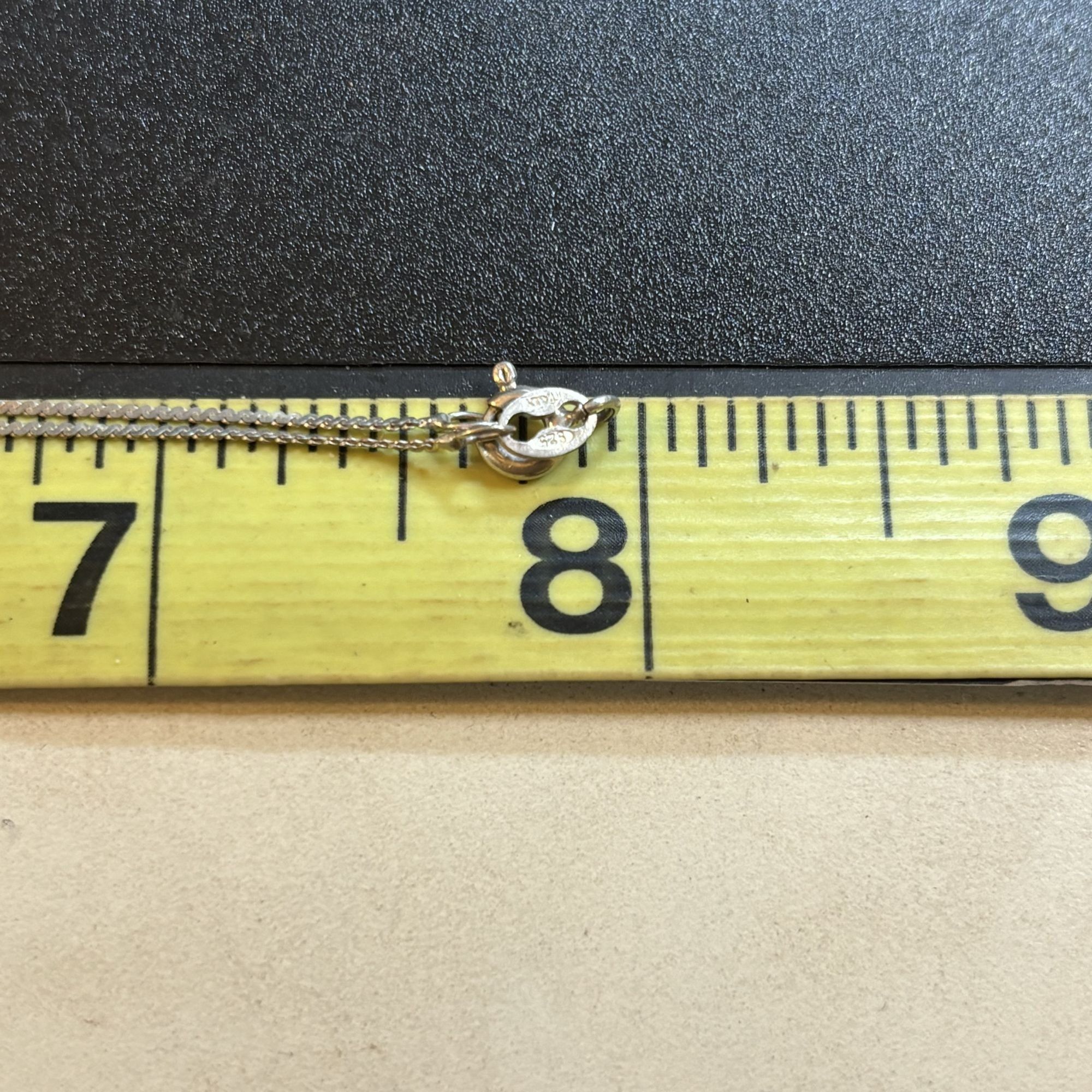 Vintage VTG Sterling Silver 925 "Mom" Script Engraving Circle Pendan Size ONE SIZE - 6 Thumbnail