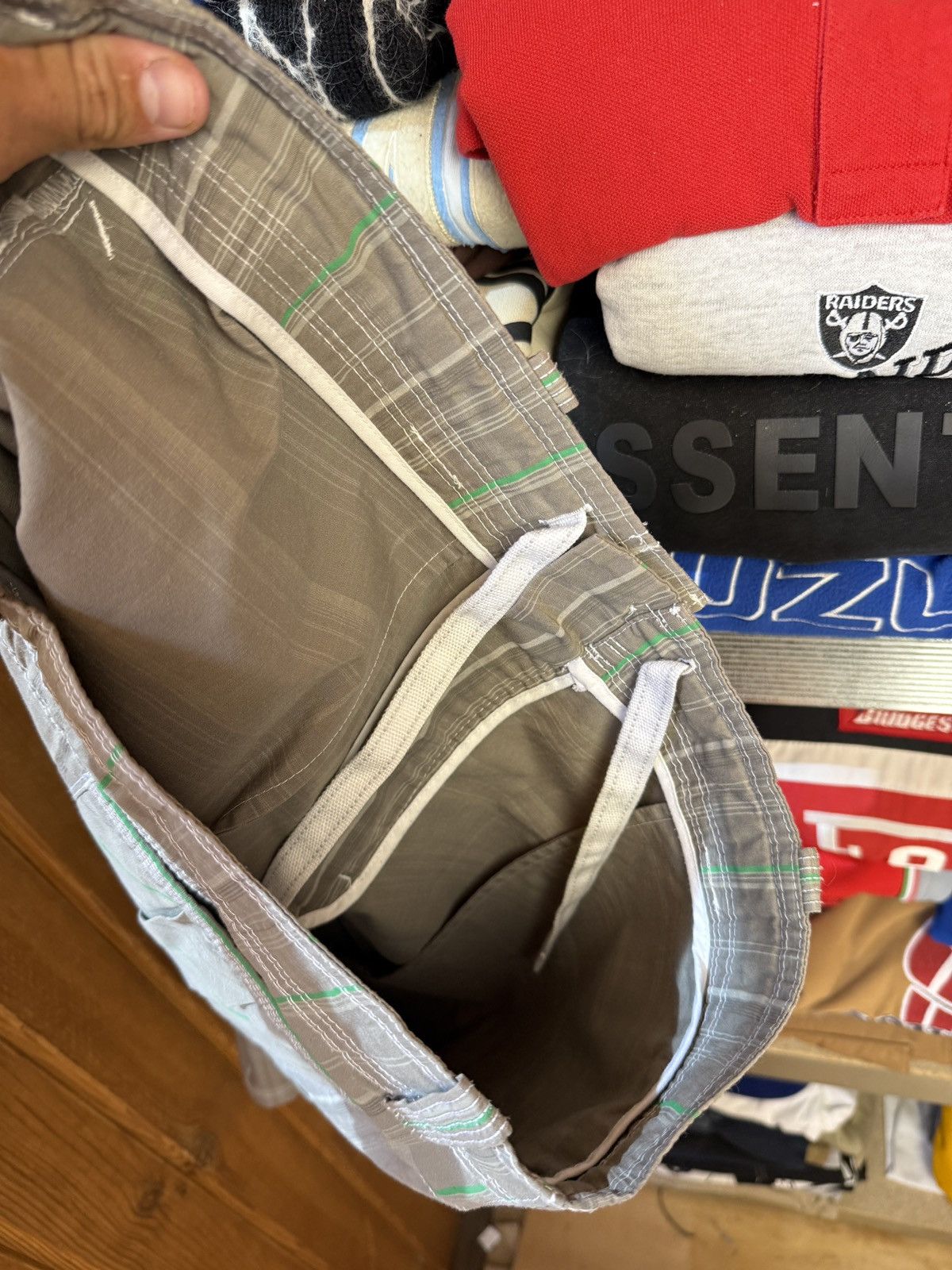 Japanese Brand Nike Vintage Shorts Mini Swoosh Japanese Drill Baggy Hype Size US 34 / EU 50 - 10 Thumbnail