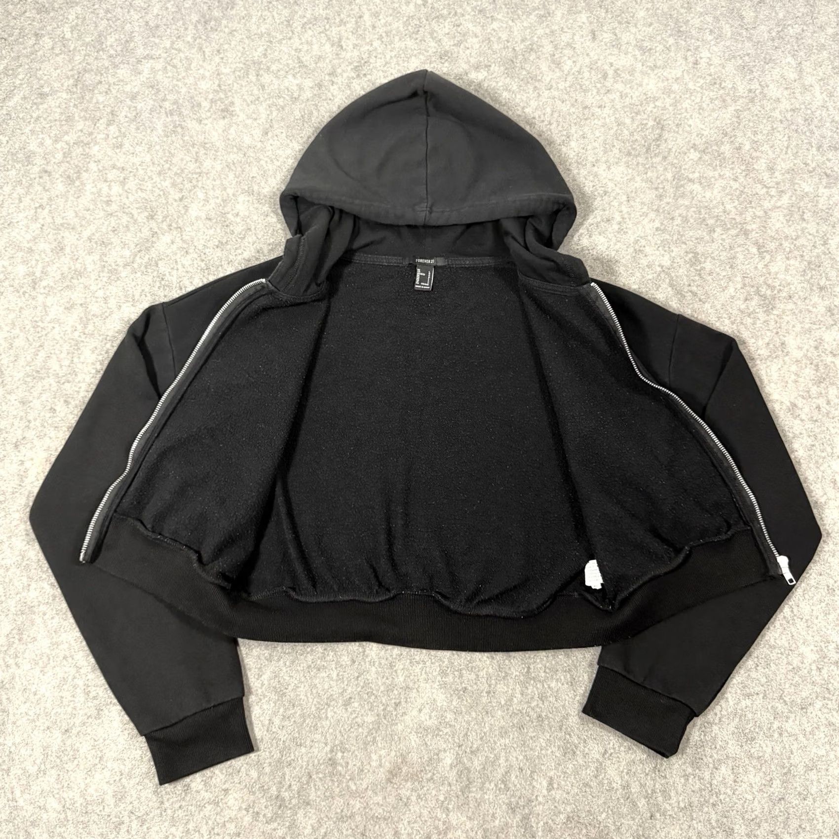 Forever 21 FOREVER 21 Hooded Full Zip Cropped Long Sleeve Jacket Women's L Black Size L / US 10 / IT 46 - 4 Thumbnail