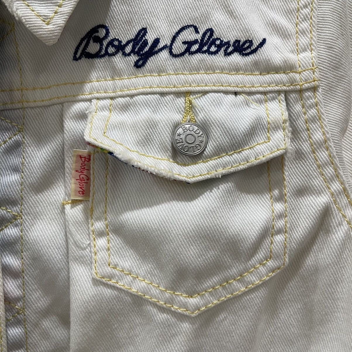 Body Glove × Vintage Rare Vintage Body Glove White Denim Trucker Button Jacket Size M / US 6-8 / IT 42-44 - 16 Thumbnail
