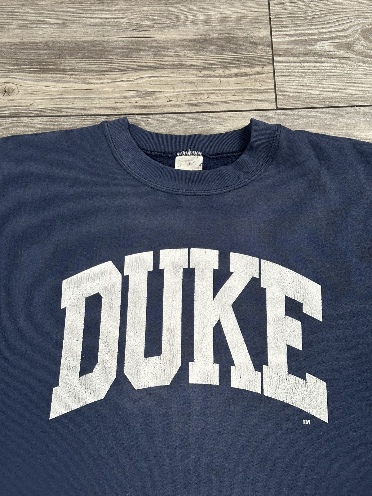 Fruit Of The Loom Vintage Thrashed Duke University Arch Logo Crewneck Size US XL / EU 56 / 4 - 3 Thumbnail
