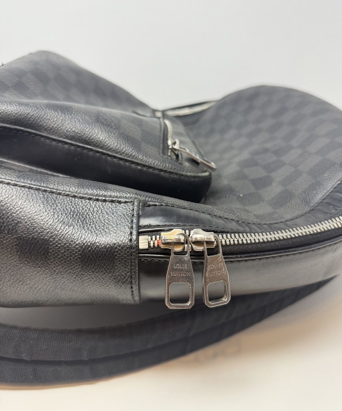Louis Vuitton Louis Vuitton Josh Backpack Damier Graphite Black Leather Size ONE SIZE - 12 Thumbnail