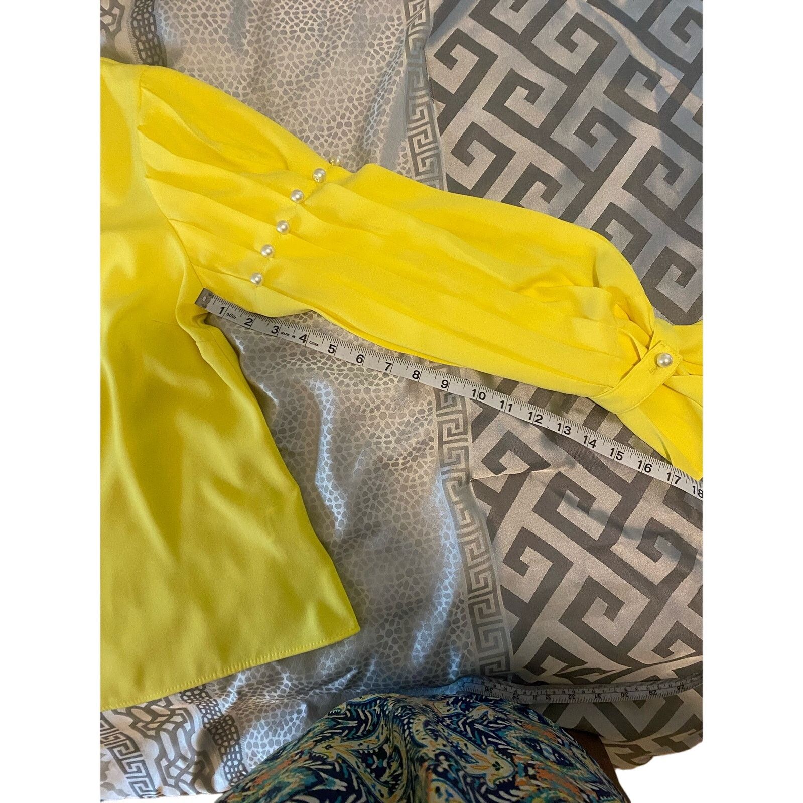 & Other Stories Elegant yellow shirt with pleated sleeves size small by CQ Size S / US 4 / IT 40 - 15 Thumbnail