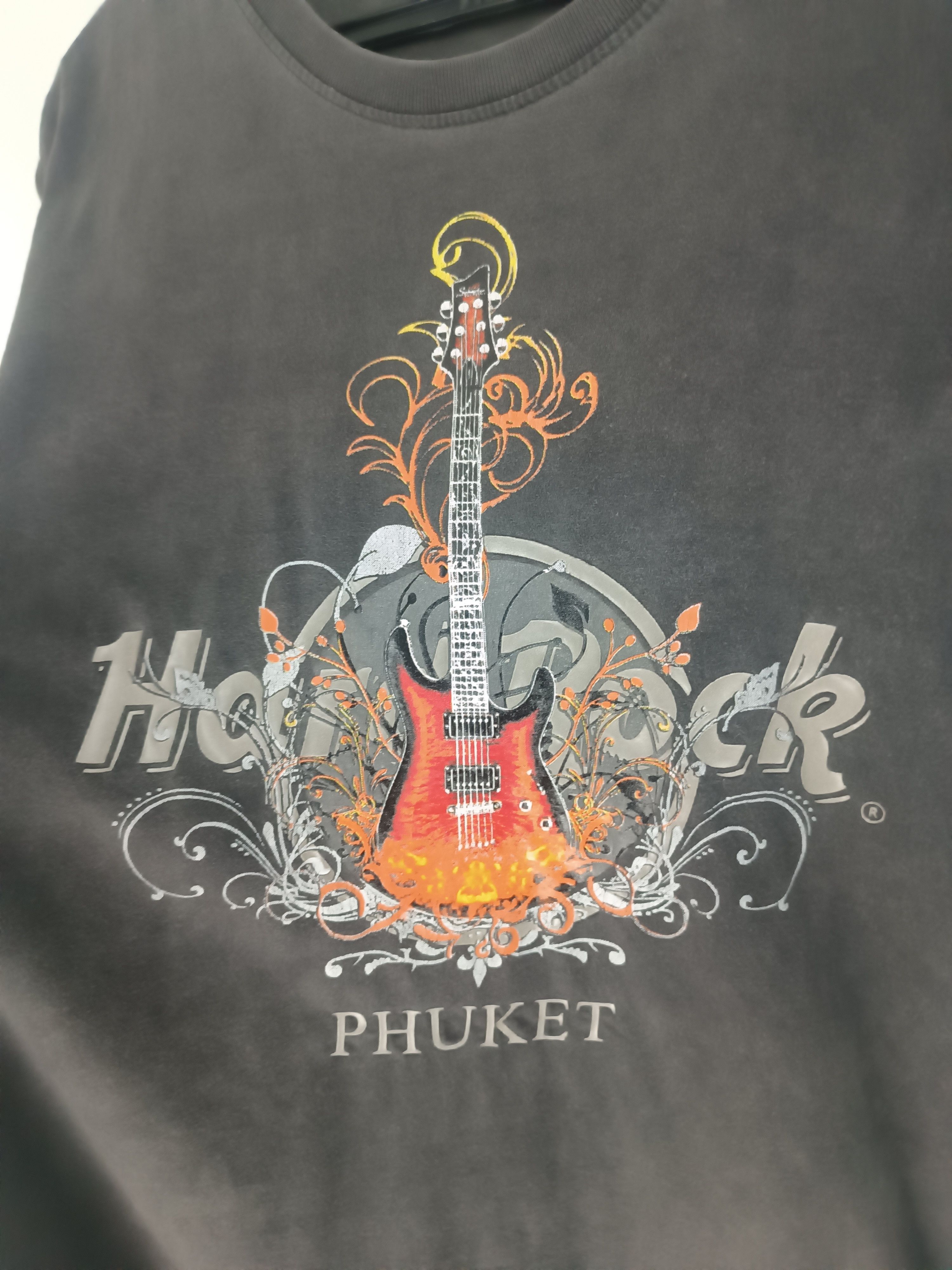 Hard Rock Cafe THRASHED FADED VINTAGE Y2K HARD ROCK CAFE PHUKET GRUNGE PUNK Size US M / EU 48-50 / 2 - 9 Thumbnail